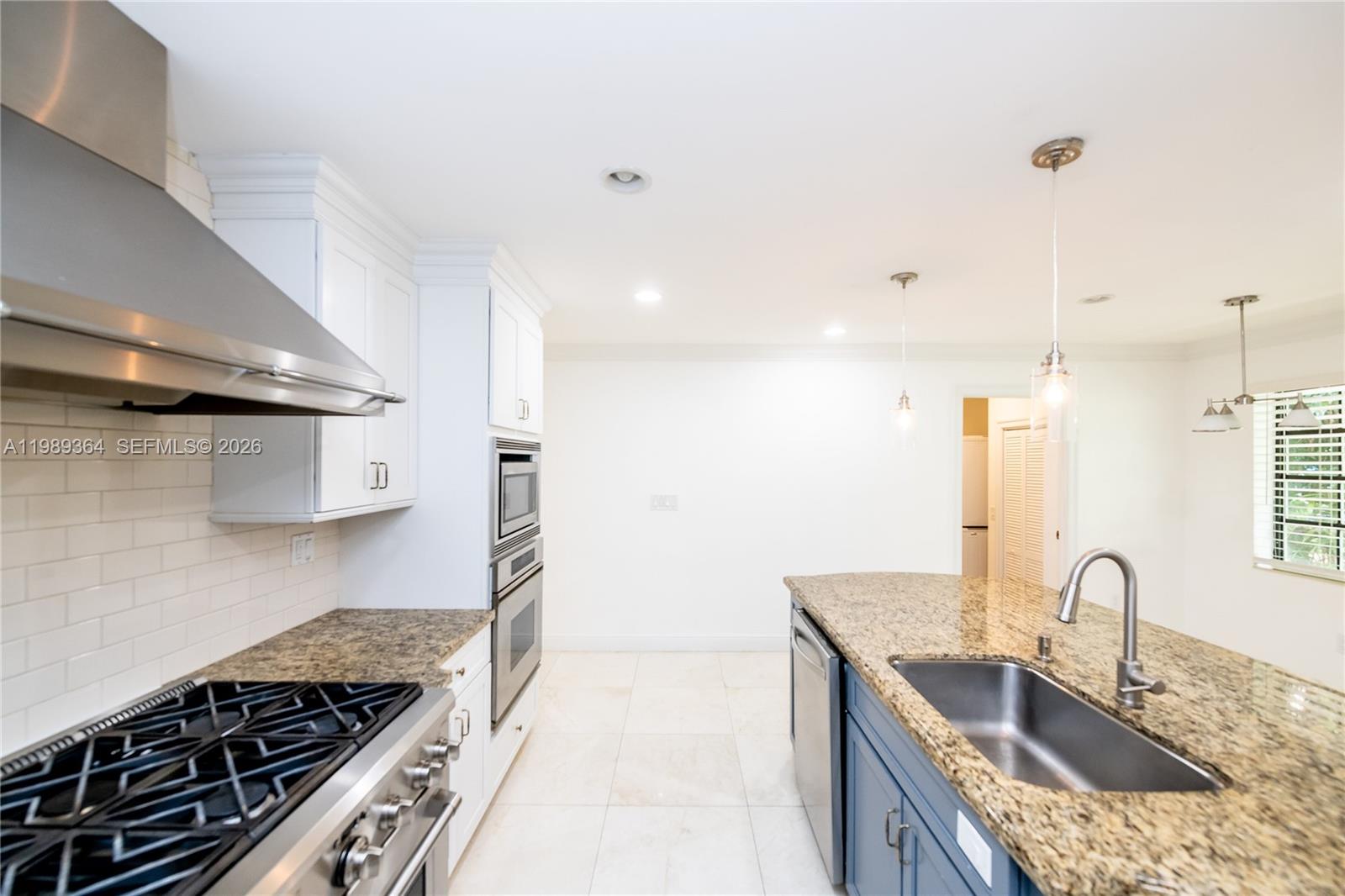 4160 Bay Pt Rd Miami, FL 33137