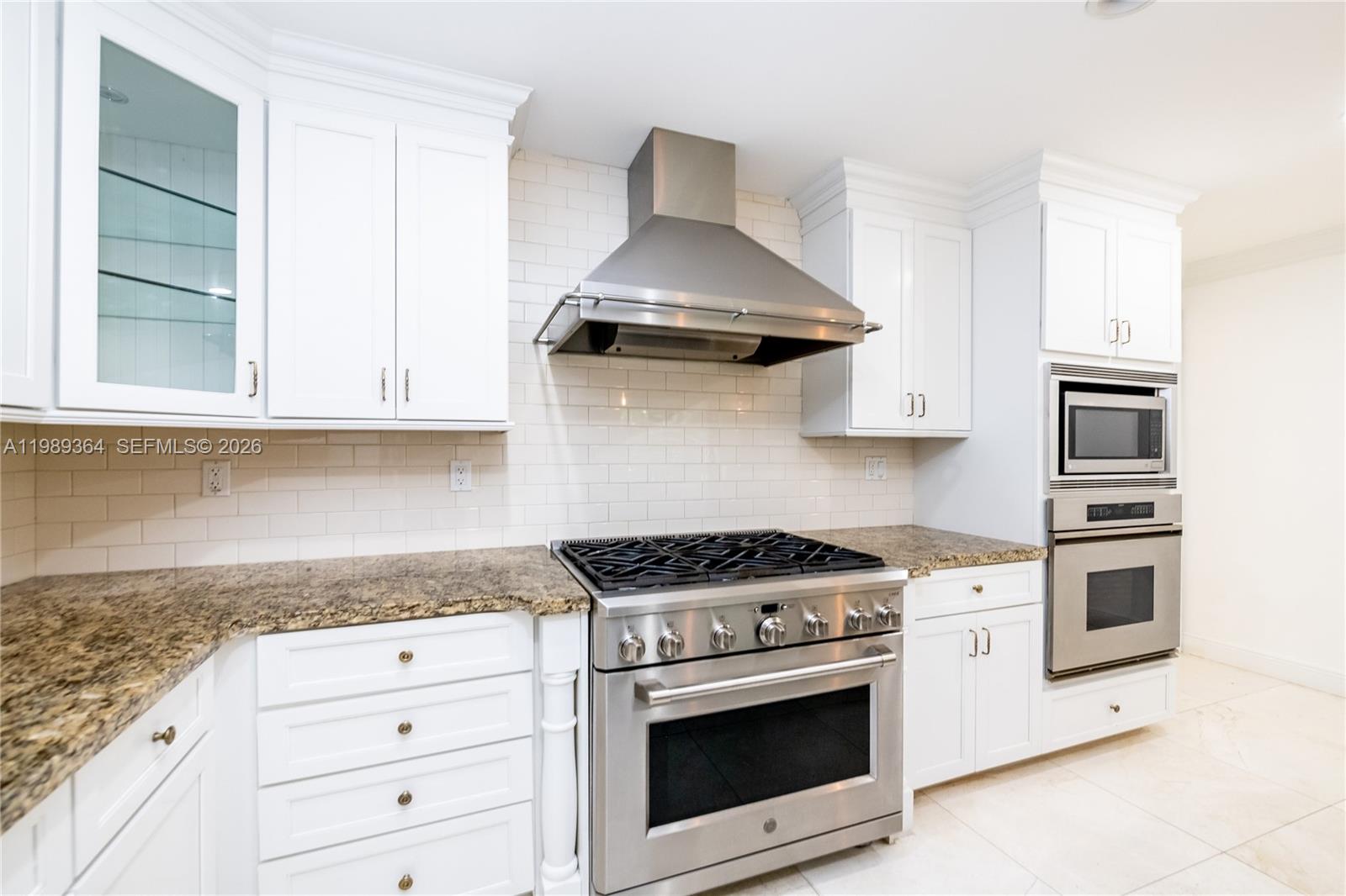 4160 Bay Pt Rd Miami, FL 33137