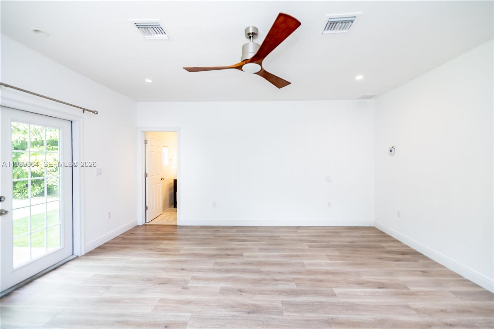 4160 Bay Pt Rd Miami, FL 33137