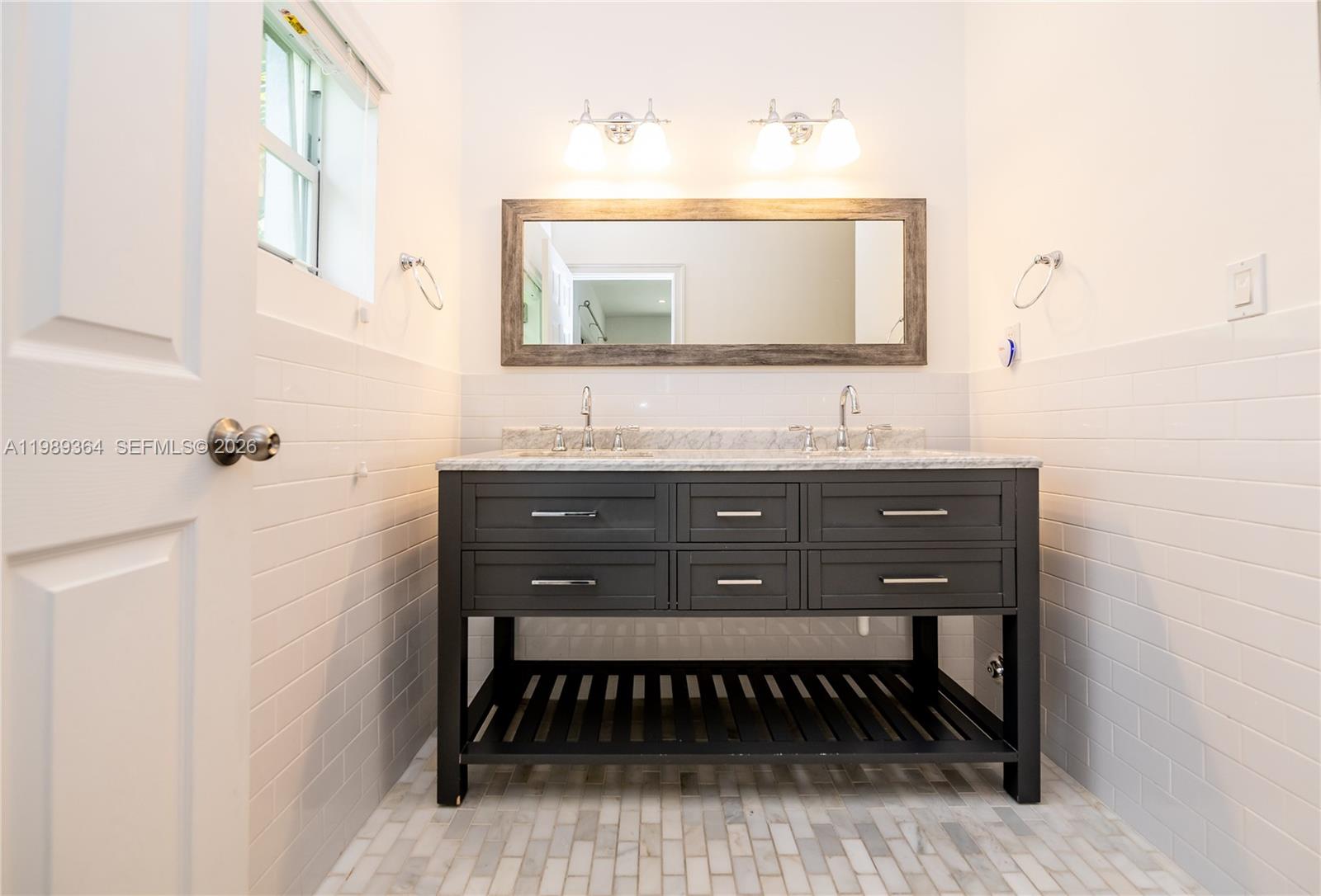 4160 Bay Pt Rd Miami, FL 33137