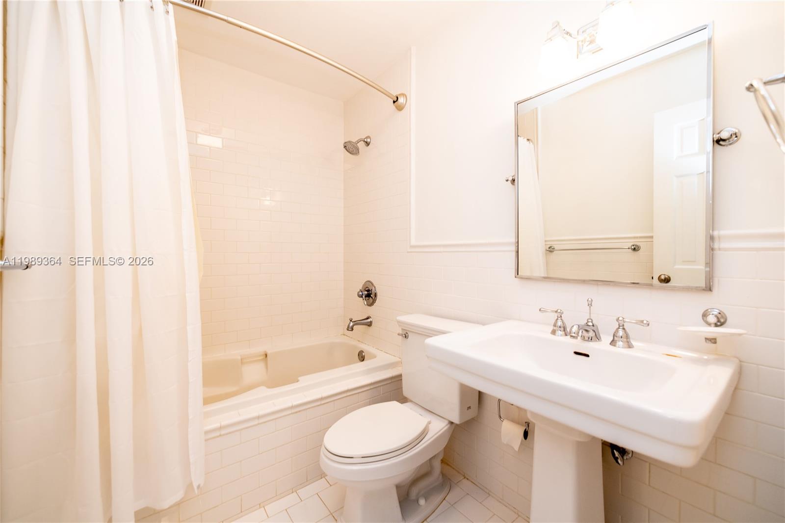 4160 Bay Pt Rd Miami, FL 33137