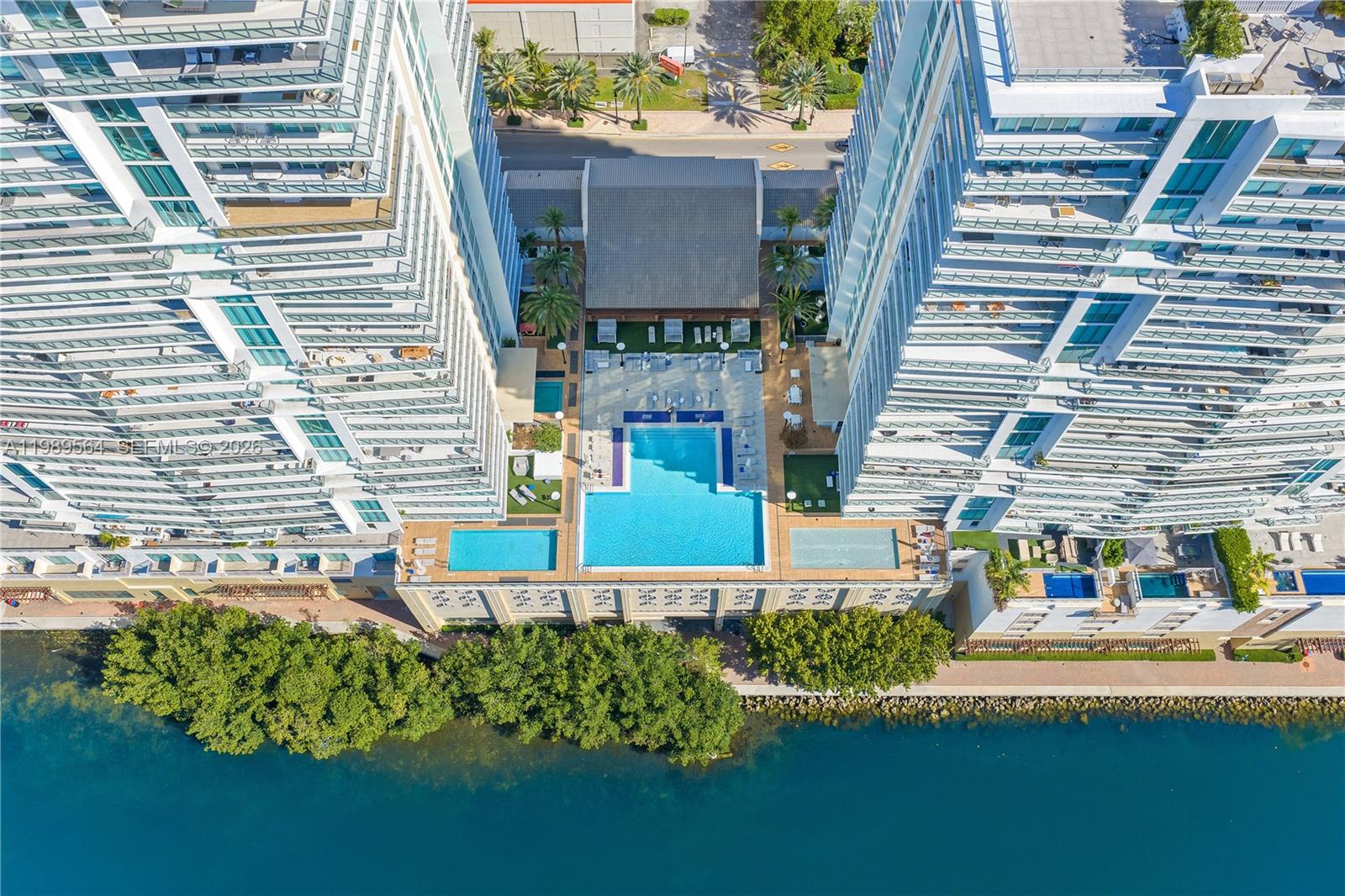 300 Sunny Isles Blvd #4-TS-03 Sunny Isles Beach, FL 33160