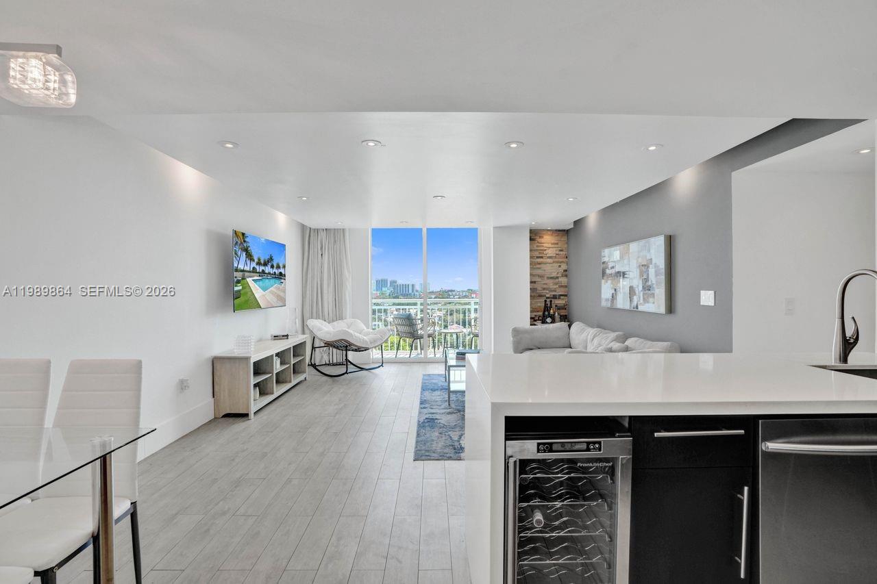 3000 Coral Way #1114 Miami, FL 33145