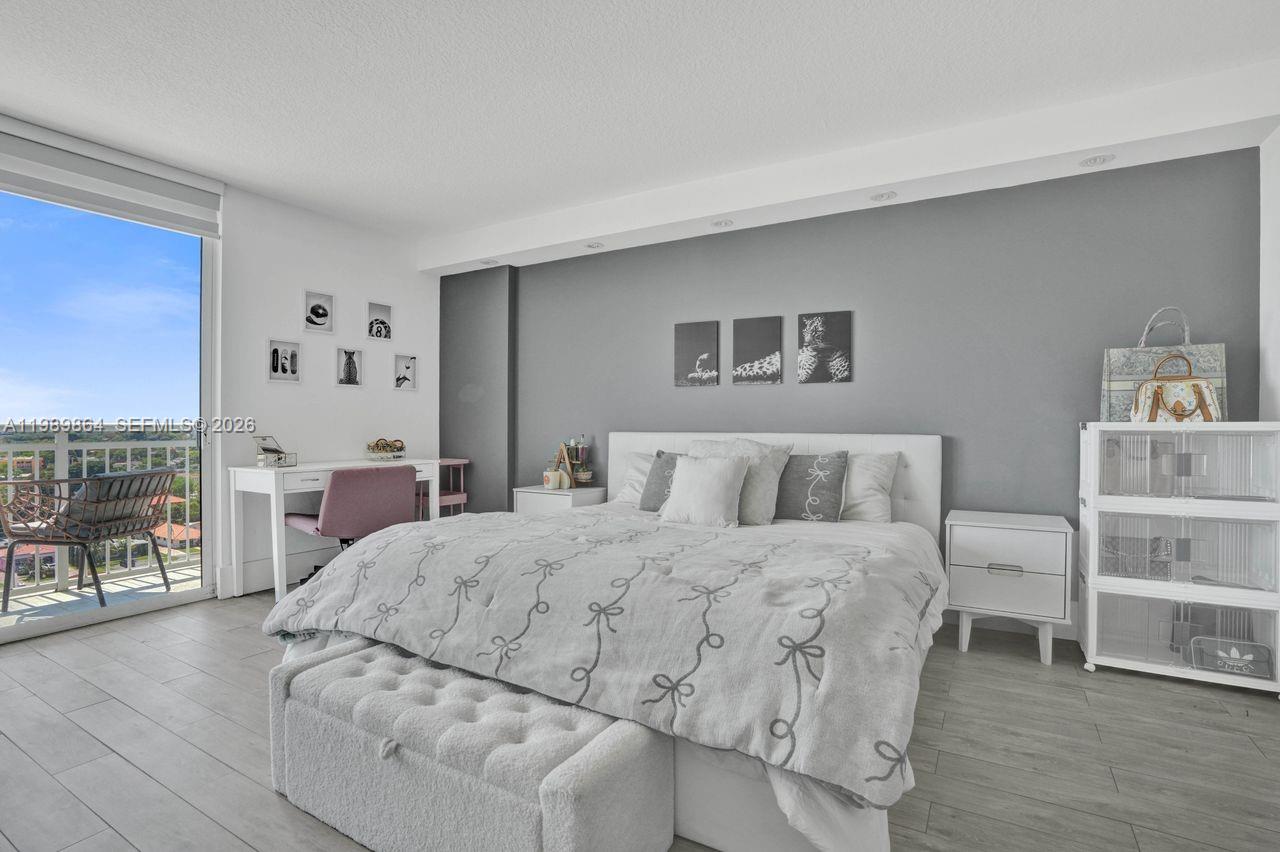 3000 Coral Way #1114 Miami, FL 33145