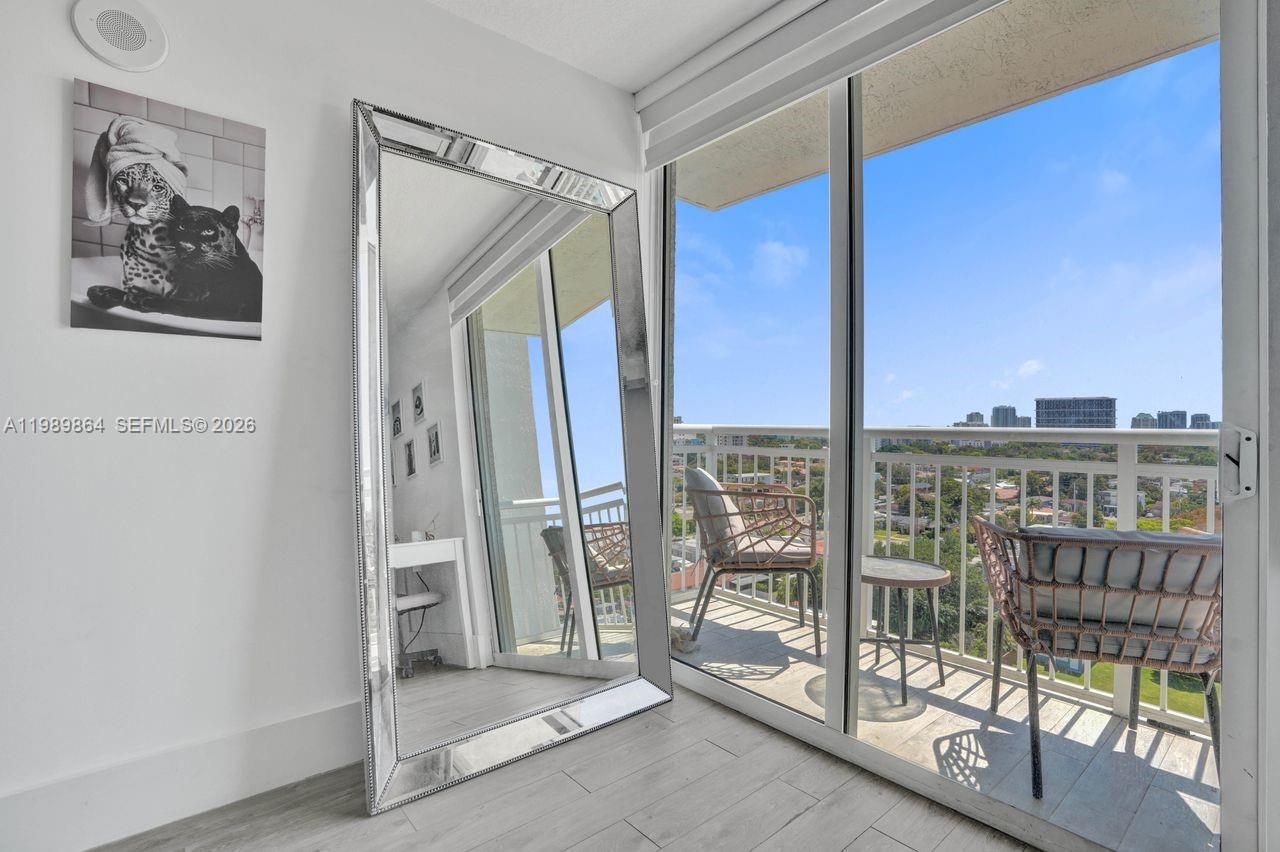 3000 Coral Way #1114 Miami, FL 33145