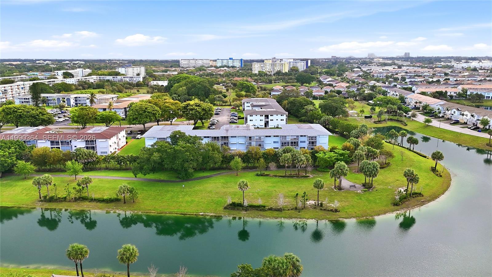 1200 Hillcrest Ct #306 Hollywood, FL 33021