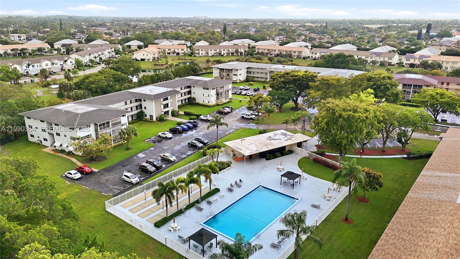 1200 Hillcrest Ct #306 Hollywood, FL 33021