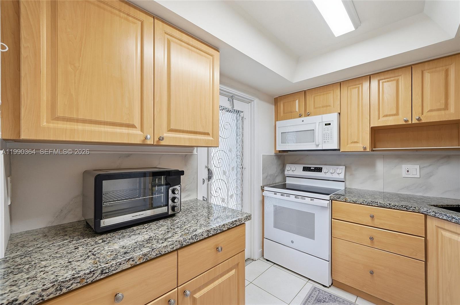 1200 Hillcrest Ct #306 Hollywood, FL 33021