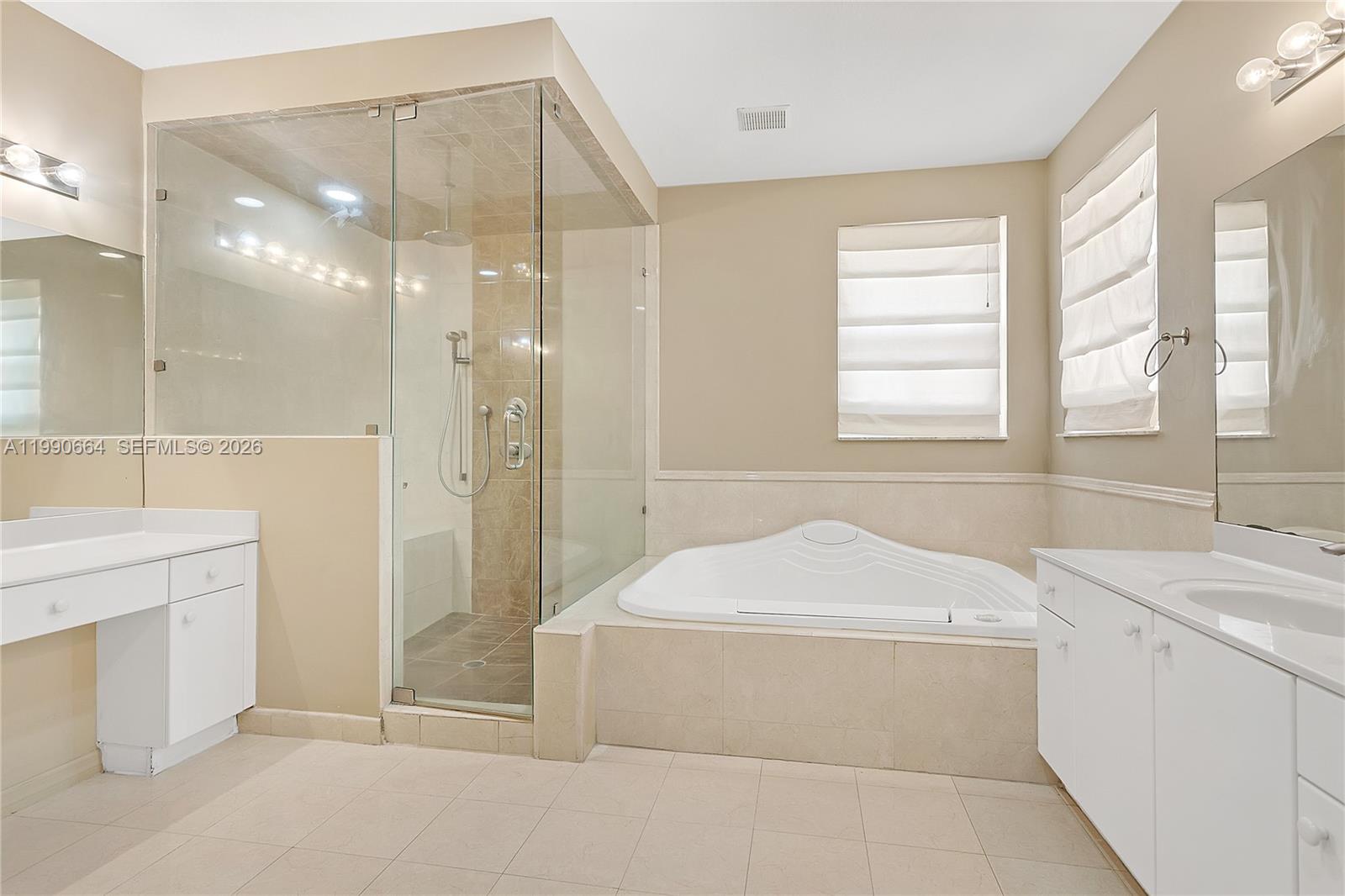 11304 NW 79th Ln Doral, FL 33178