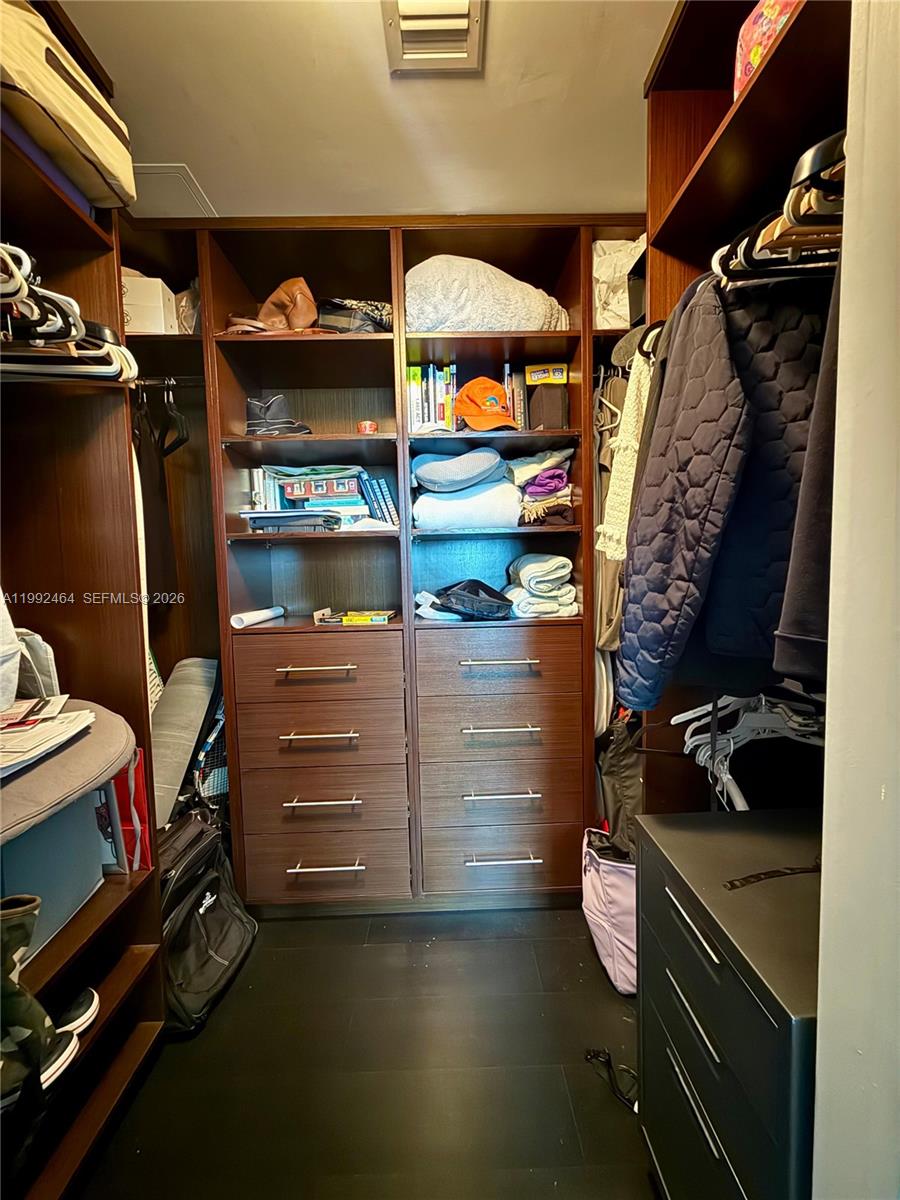 image 500 Brickell West15