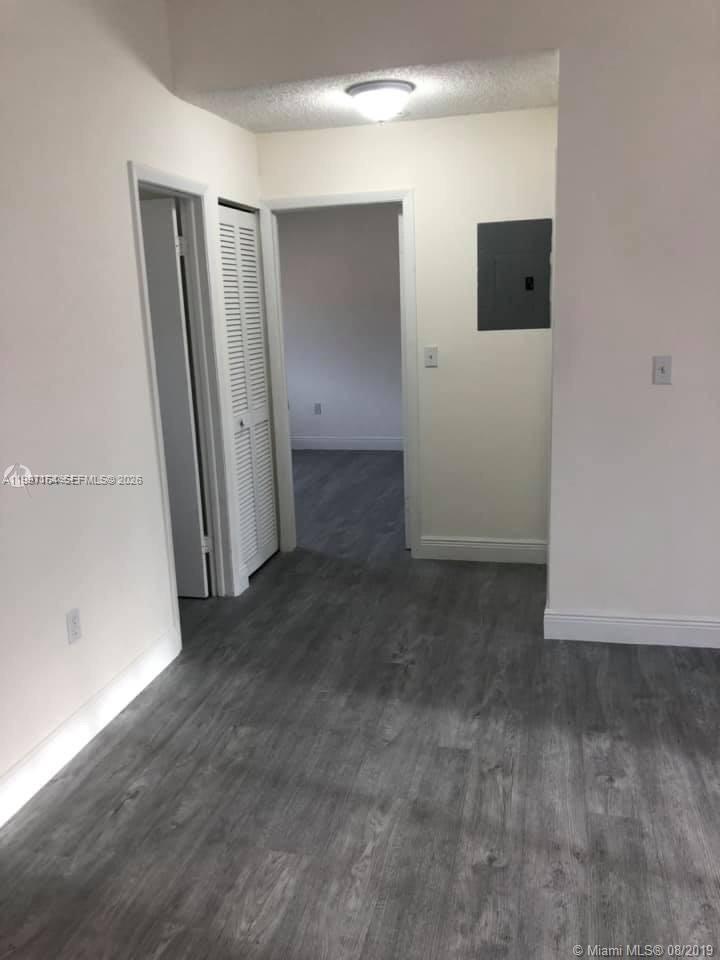 2246 W 74th St #202-10 Hialeah, FL 33016