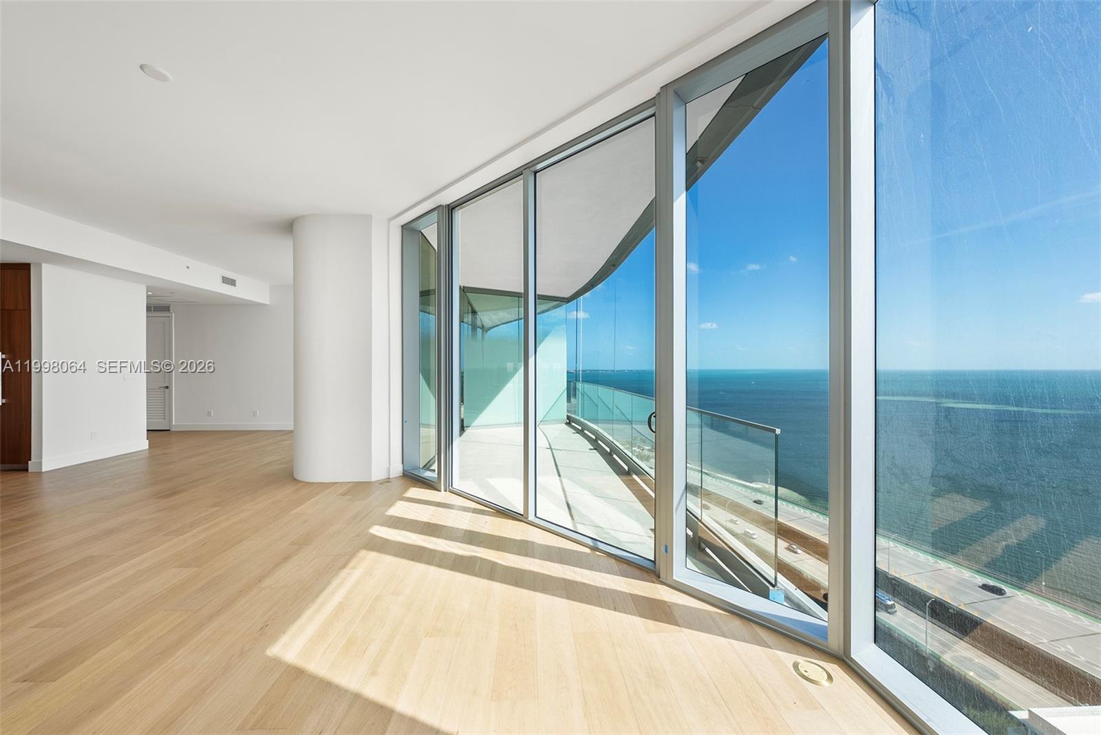 175 SE 25th Rd #2003 Miami, FL 33129