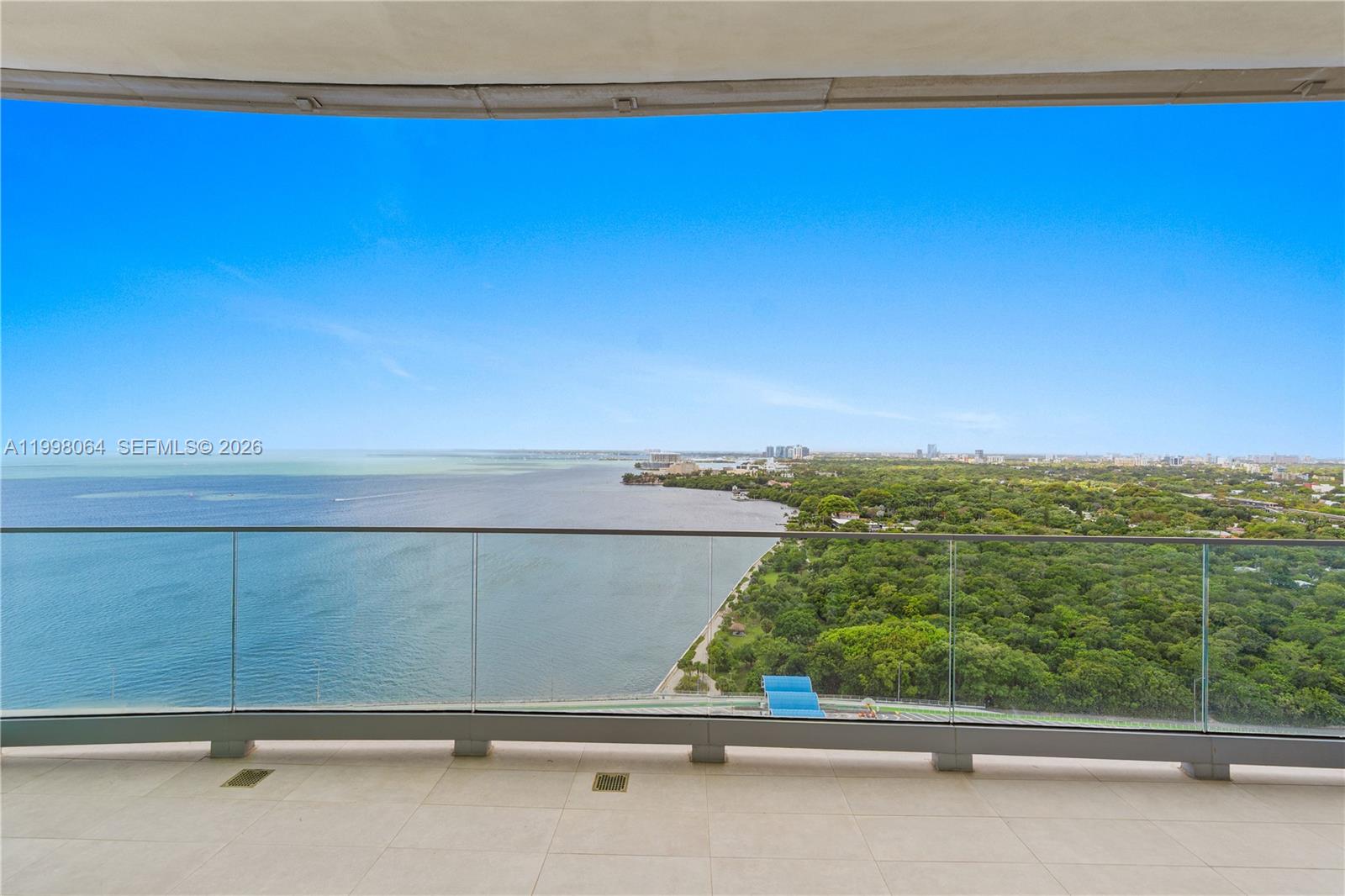 175 SE 25th Rd #2003 Miami, FL 33129