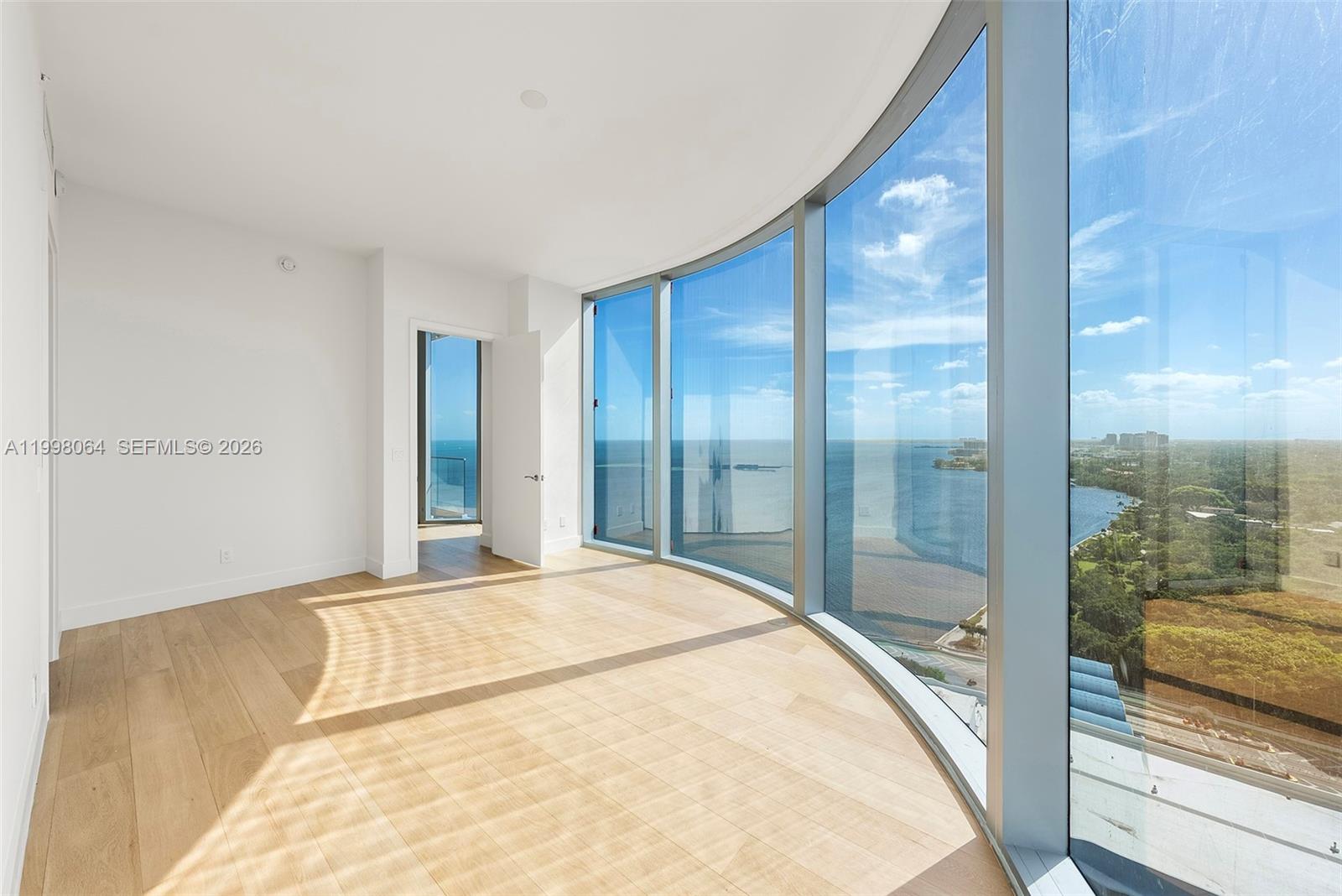 175 SE 25th Rd #2003 Miami, FL 33129