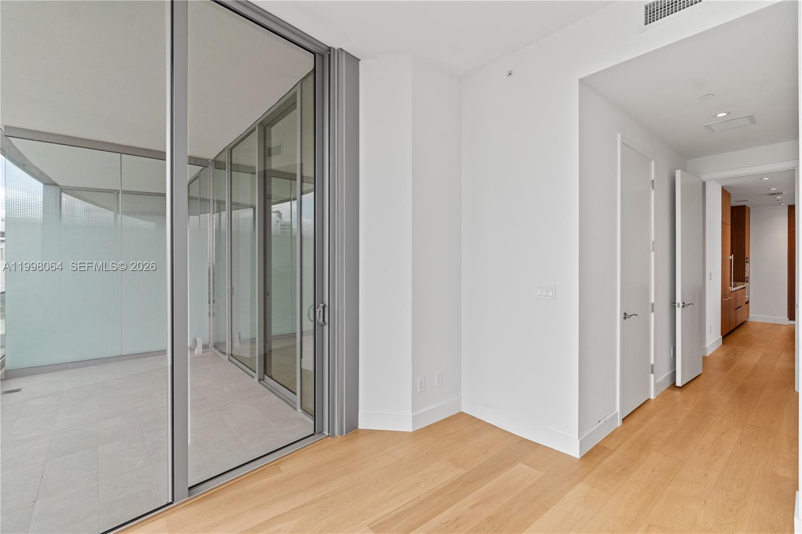 175 SE 25th Rd #2003 Miami, FL 33129