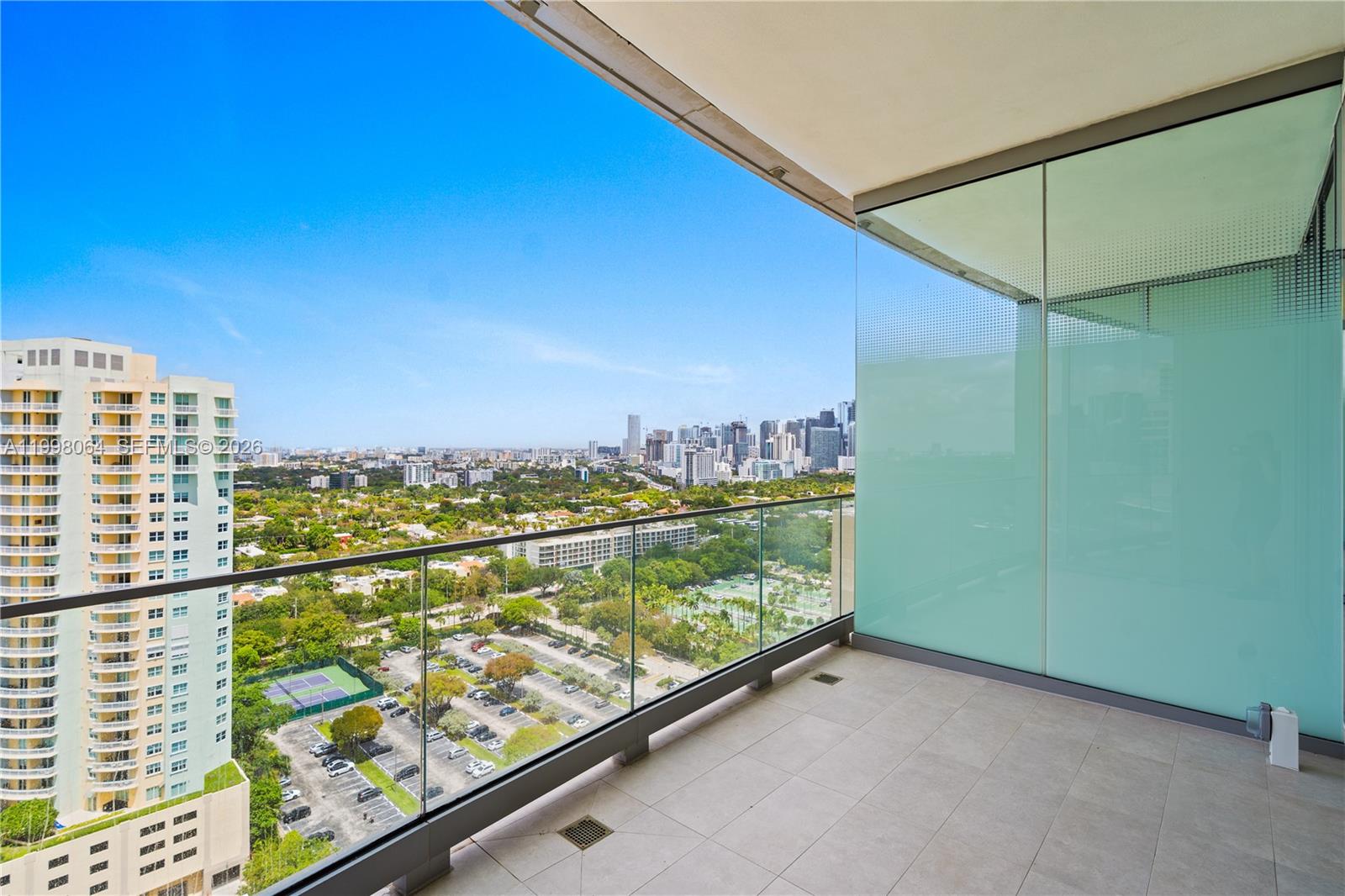 175 SE 25th Rd #2003 Miami, FL 33129