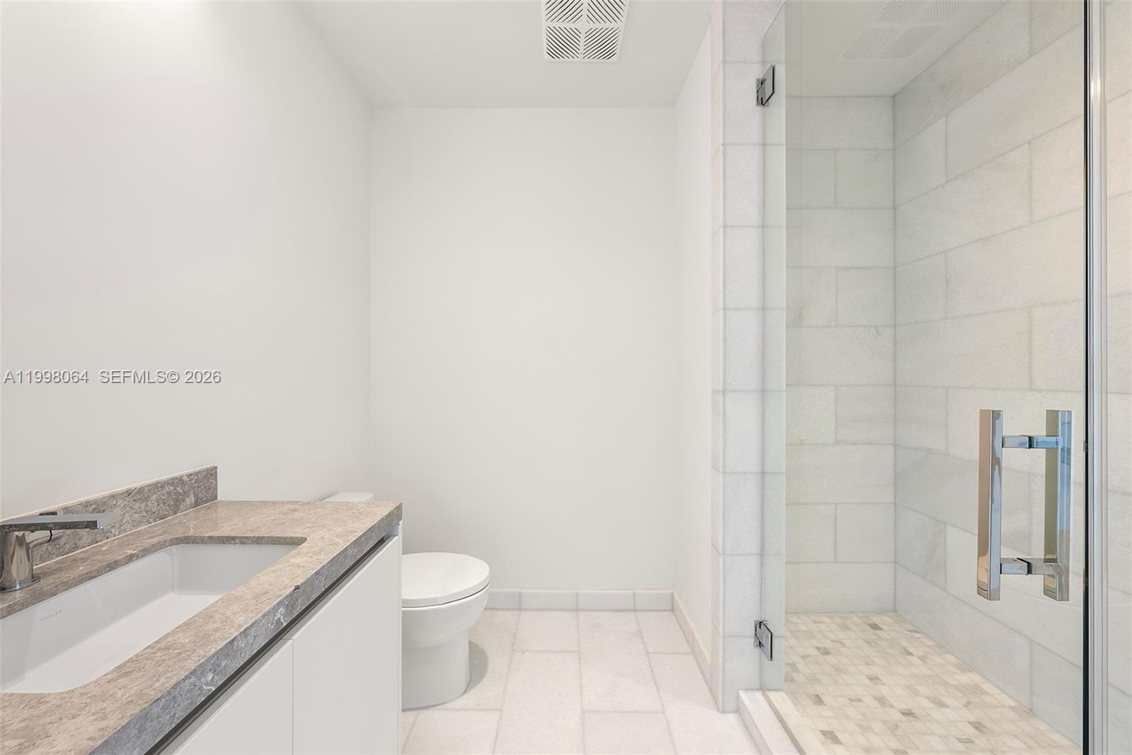 175 SE 25th Rd #2003 Miami, FL 33129