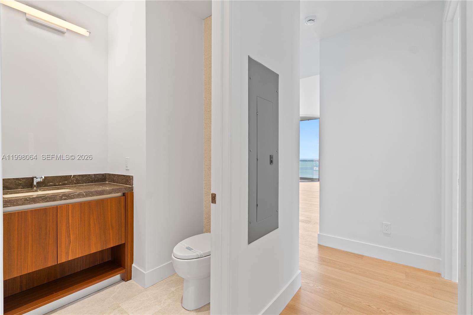 175 SE 25th Rd #2003 Miami, FL 33129