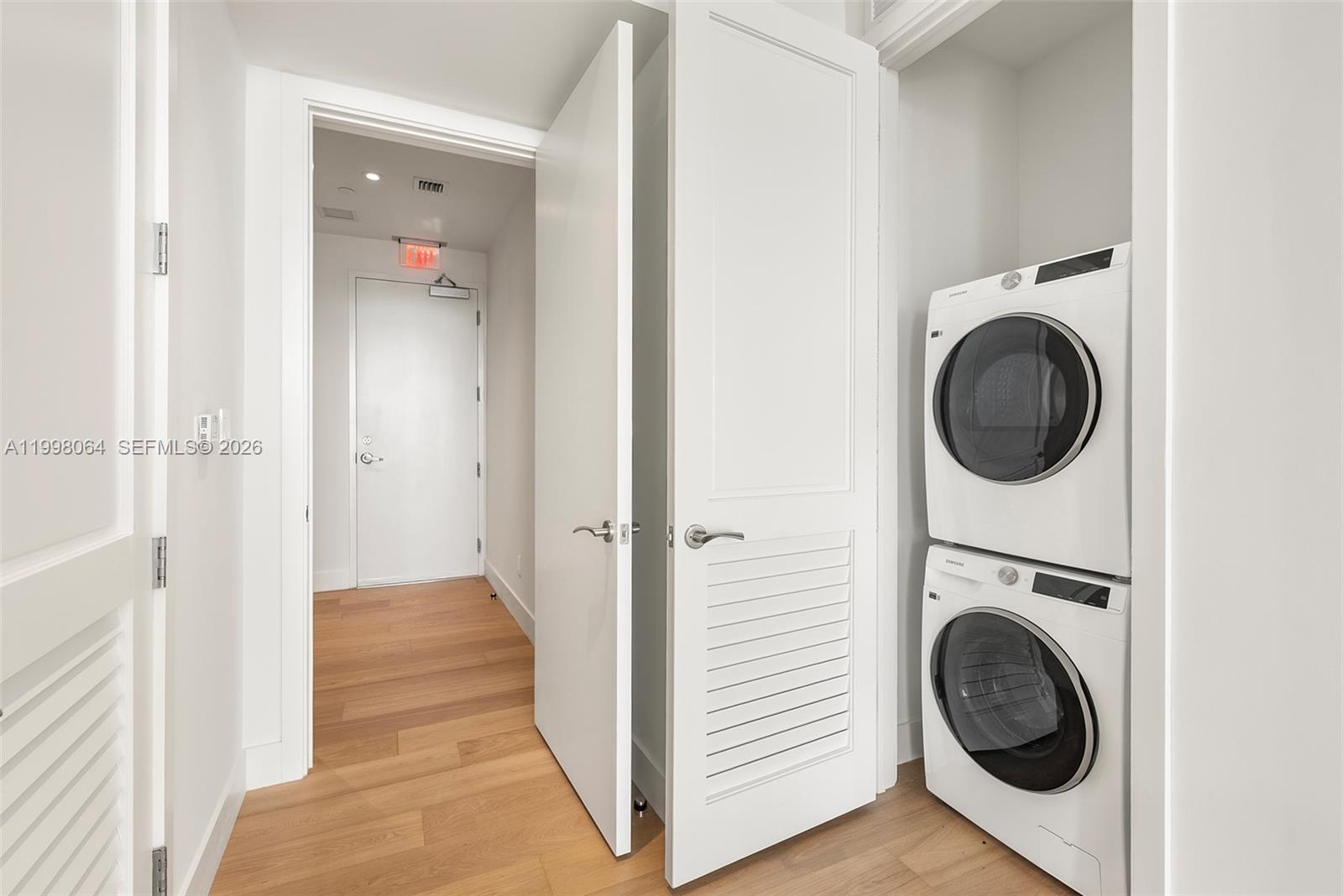 175 SE 25th Rd #2003 Miami, FL 33129