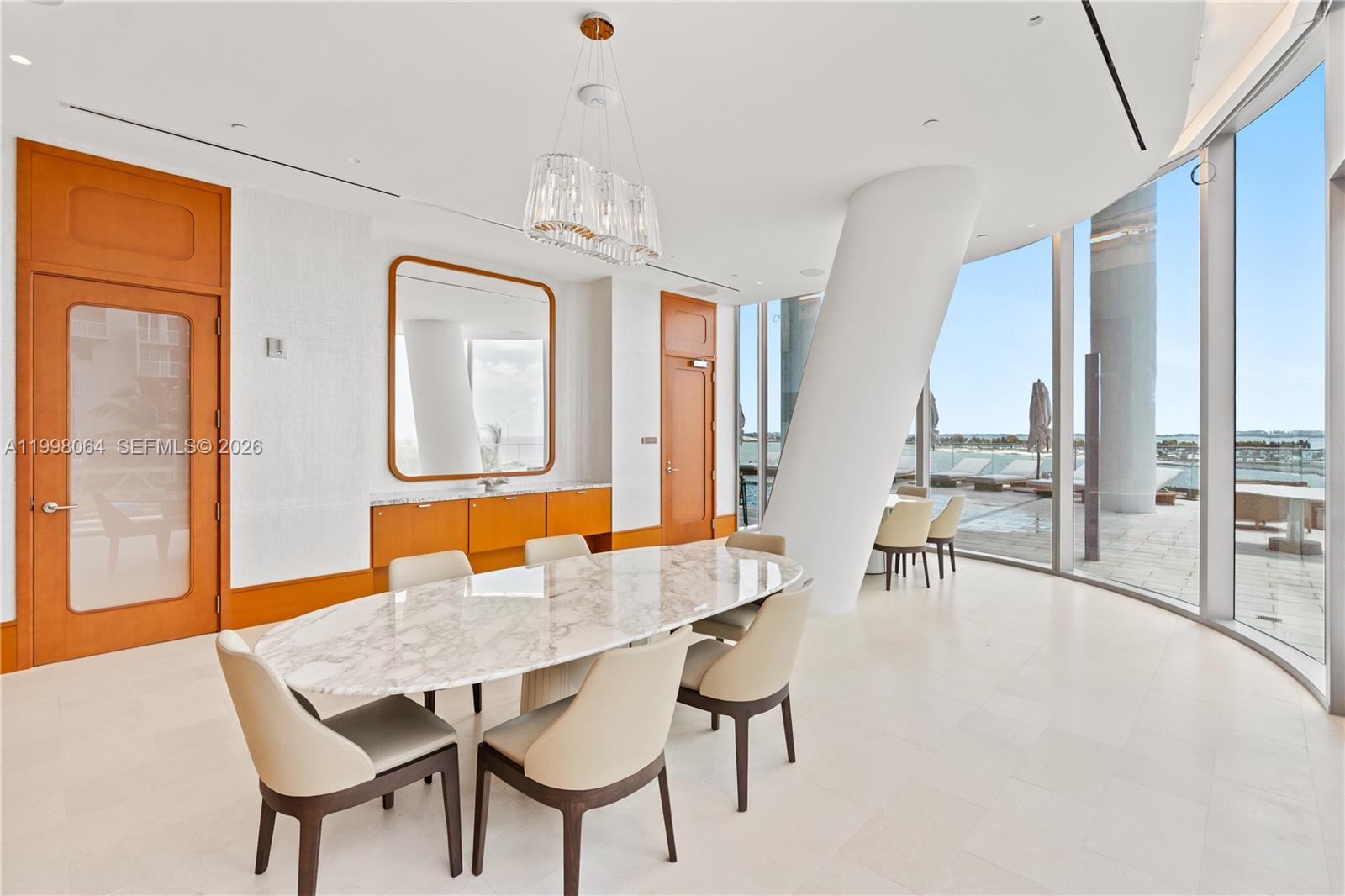 175 SE 25th Rd #2003 Miami, FL 33129