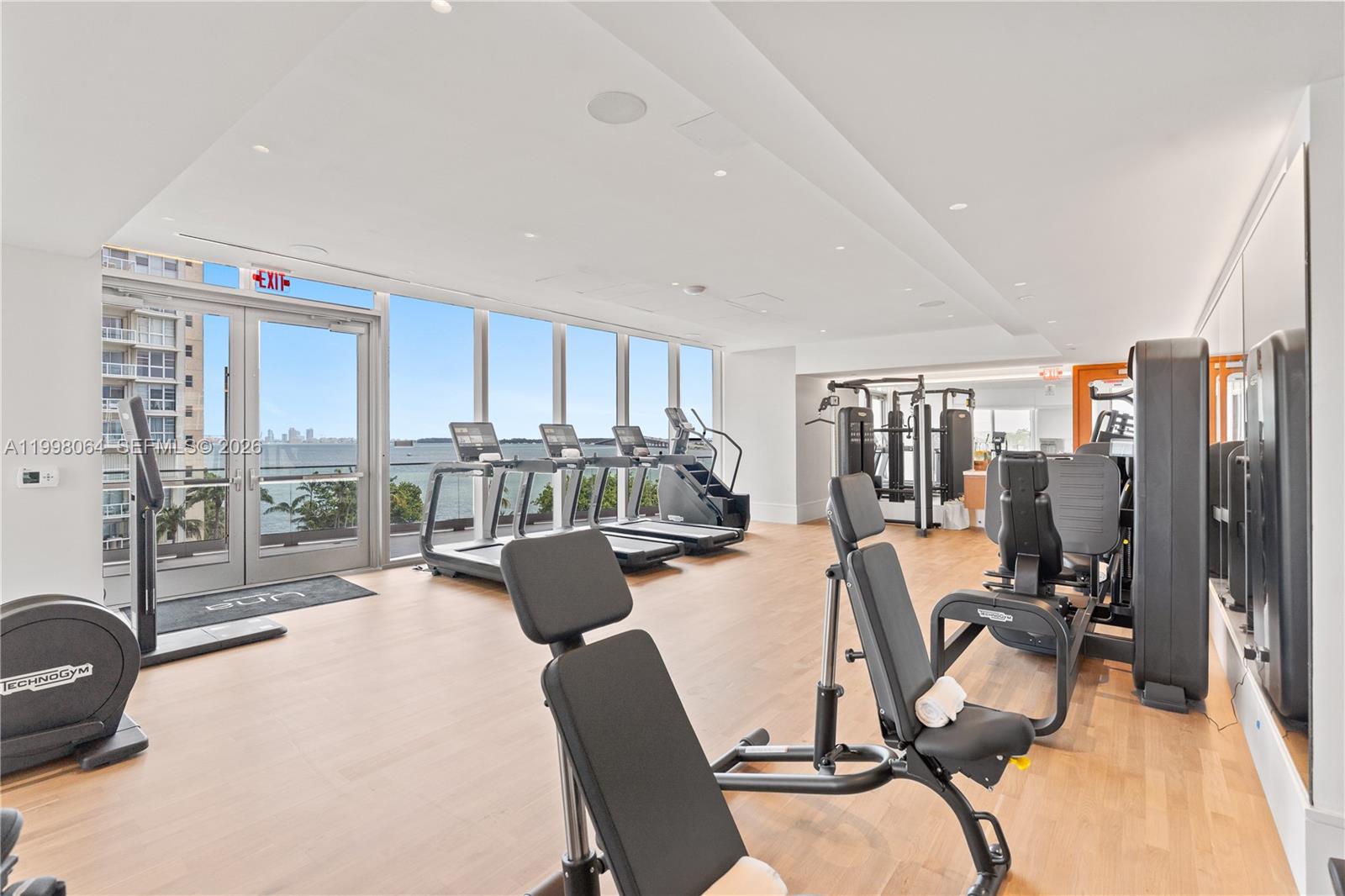 175 SE 25th Rd #2003 Miami, FL 33129