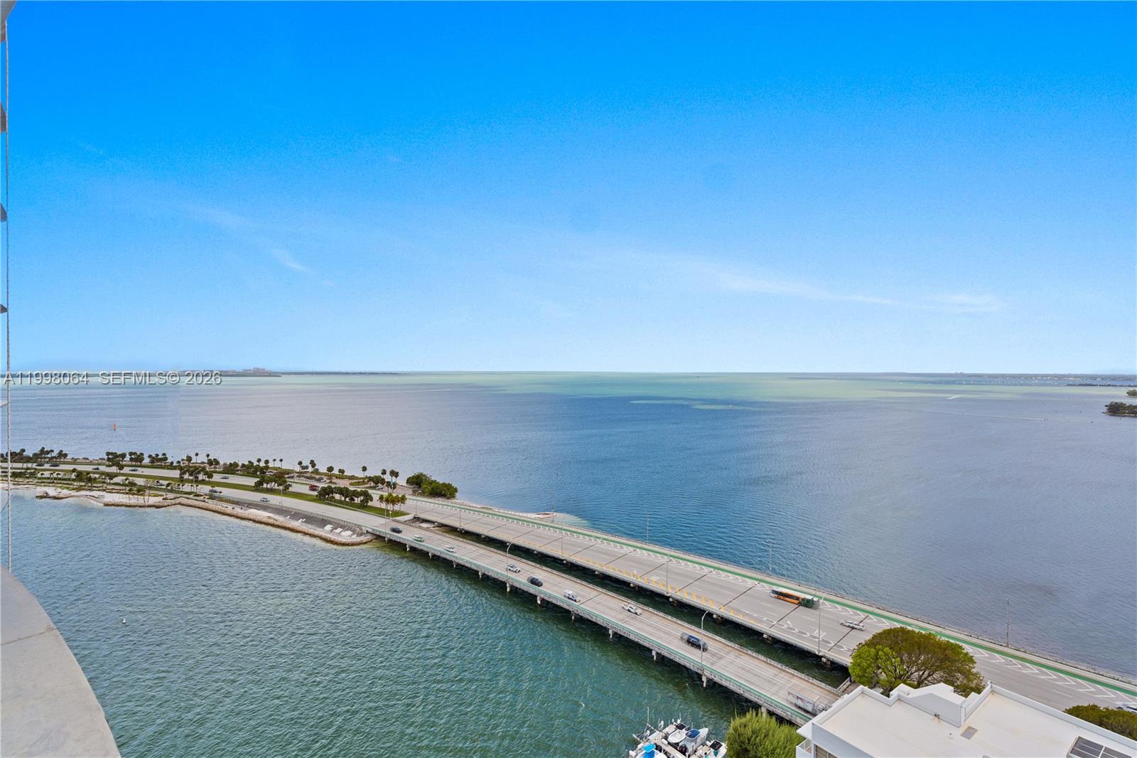 175 SE 25th Rd #2003 Miami, FL 33129