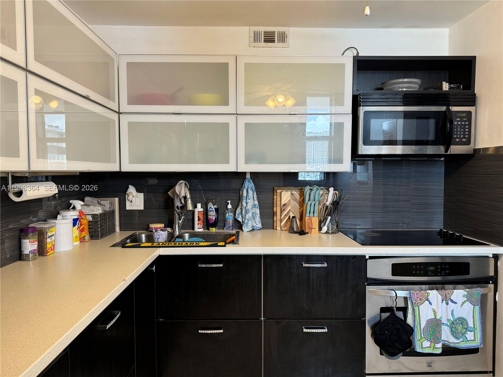 3660 NE 166th St #812