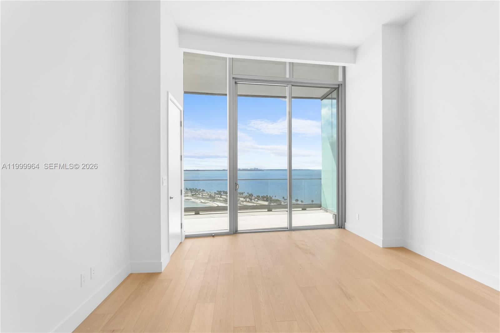 175 SE 25th Rd #1501 Miami, FL 33129