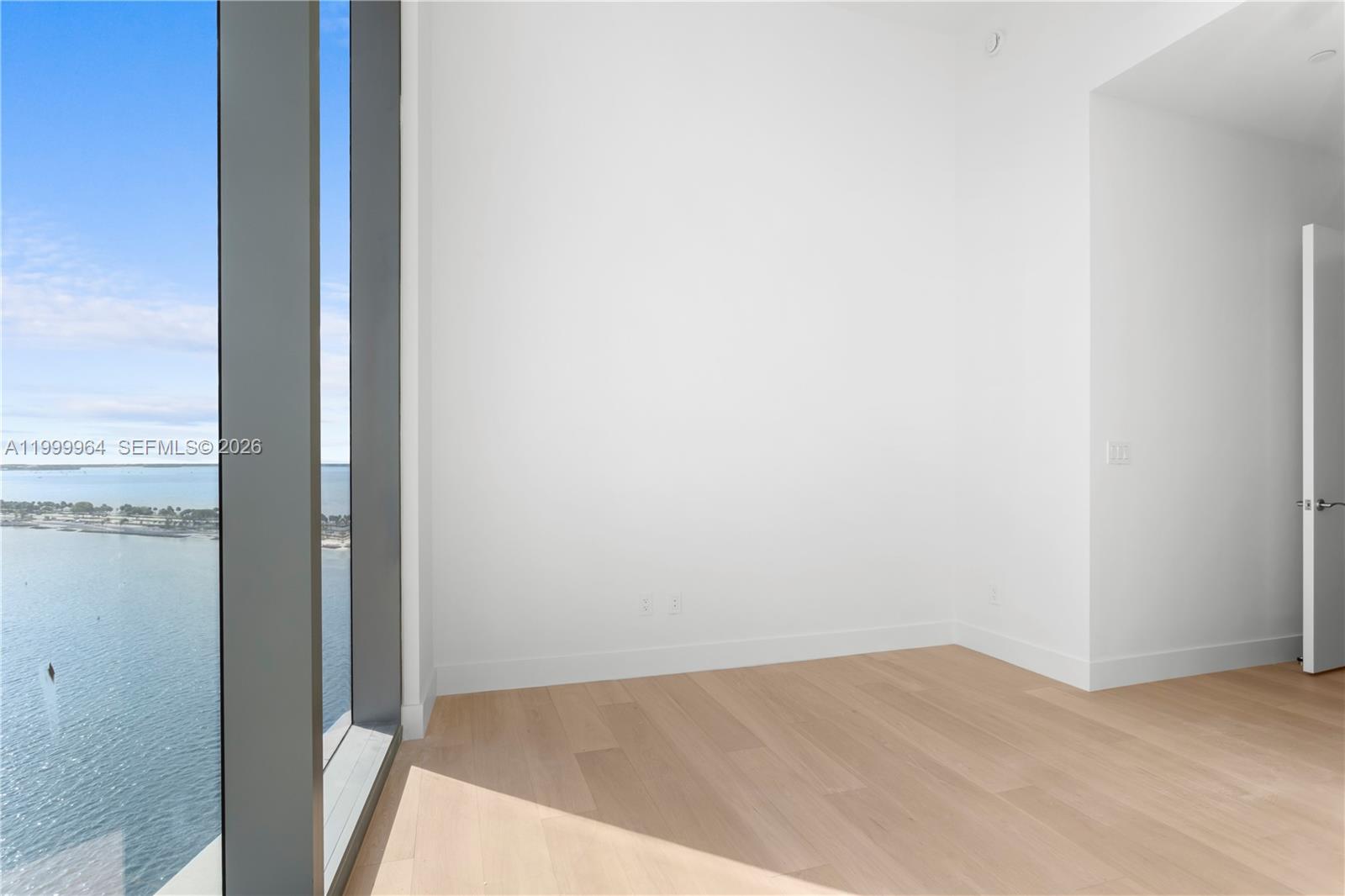 175 SE 25th Rd #1501 Miami, FL 33129