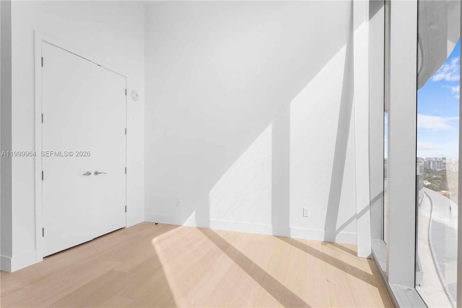 175 SE 25th Rd #1501 Miami, FL 33129