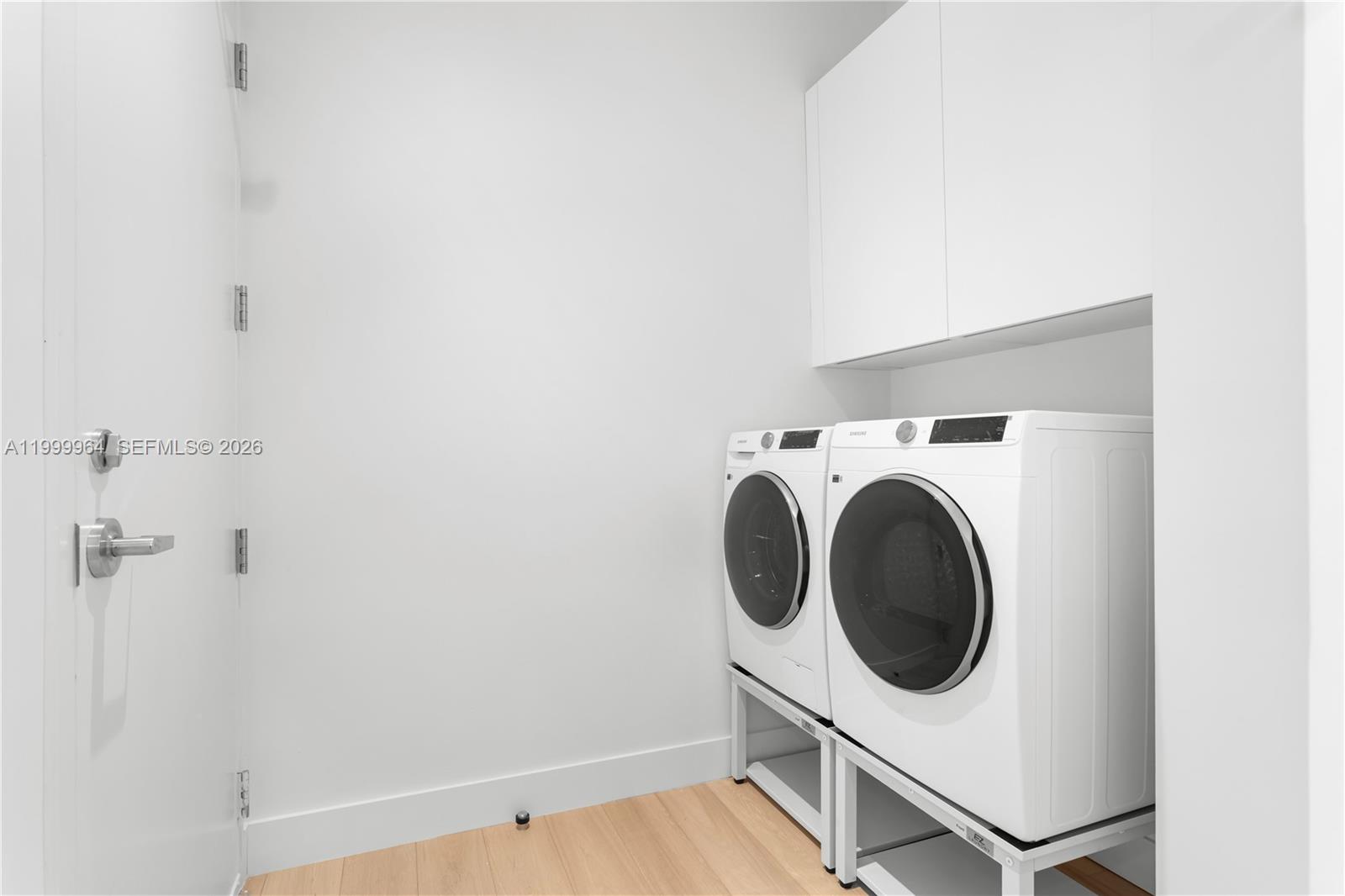 175 SE 25th Rd #1501 Miami, FL 33129