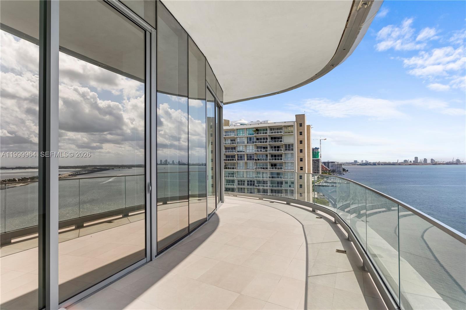 175 SE 25th Rd #1501 Miami, FL 33129