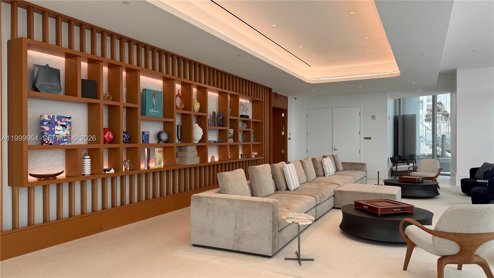 175 SE 25th Rd #1501 Miami, FL 33129