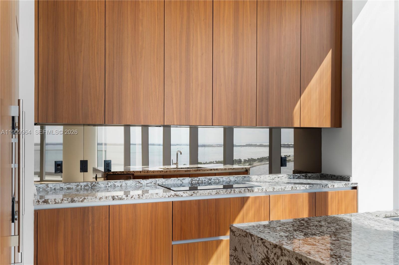 175 SE 25th Rd #1501 Miami, FL 33129