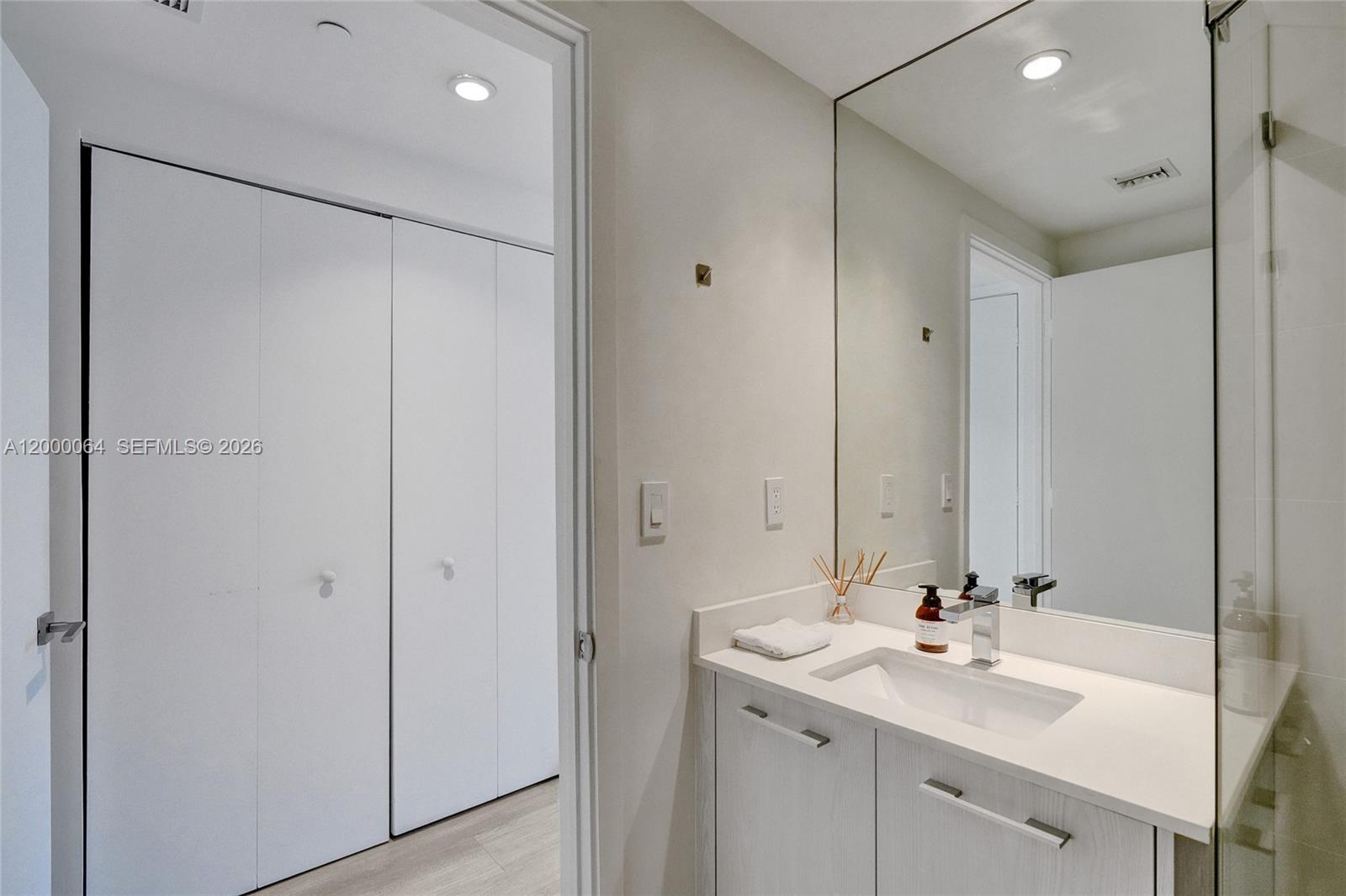 image Brickell Heights East9