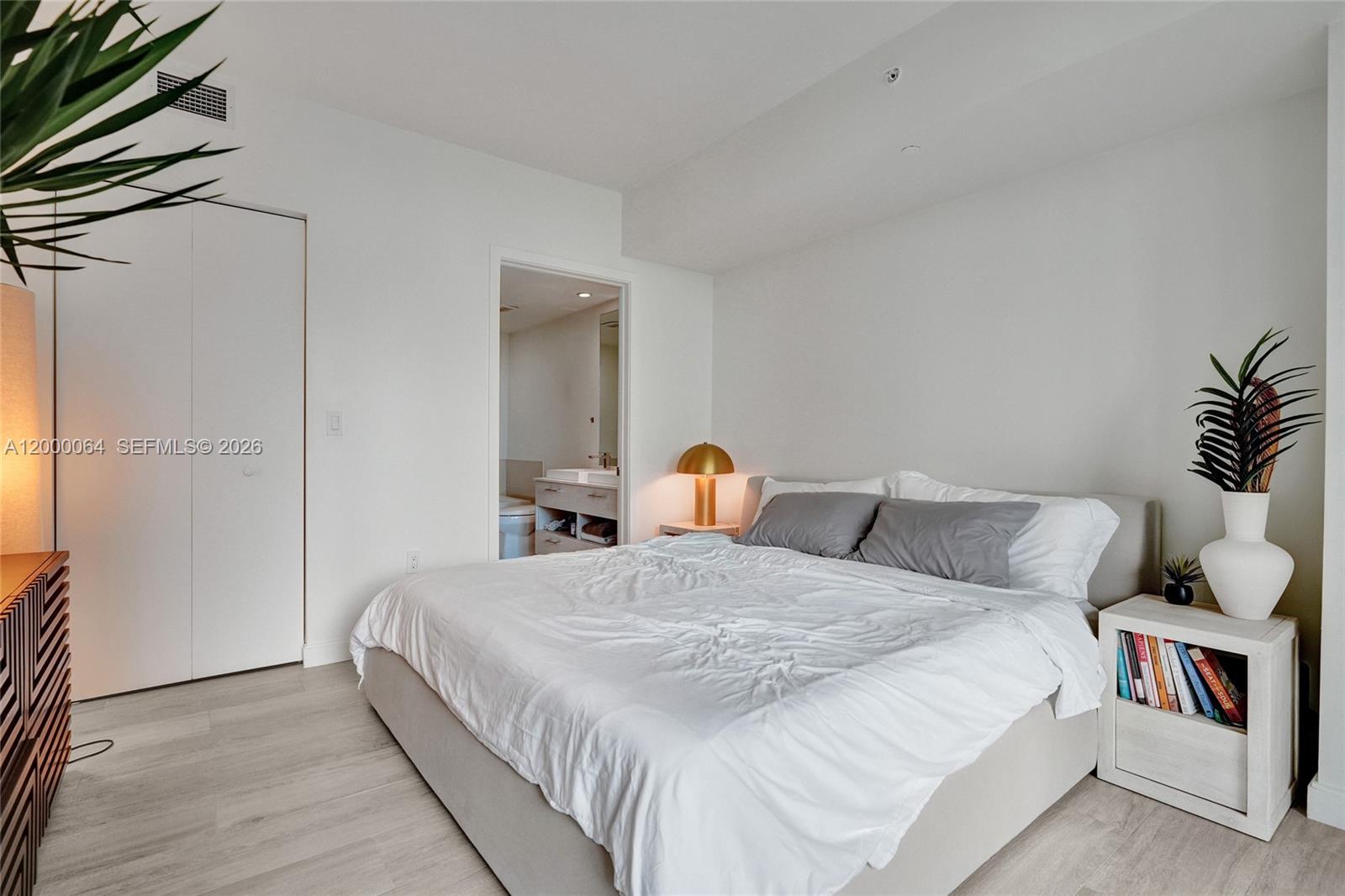 image Brickell Heights East18