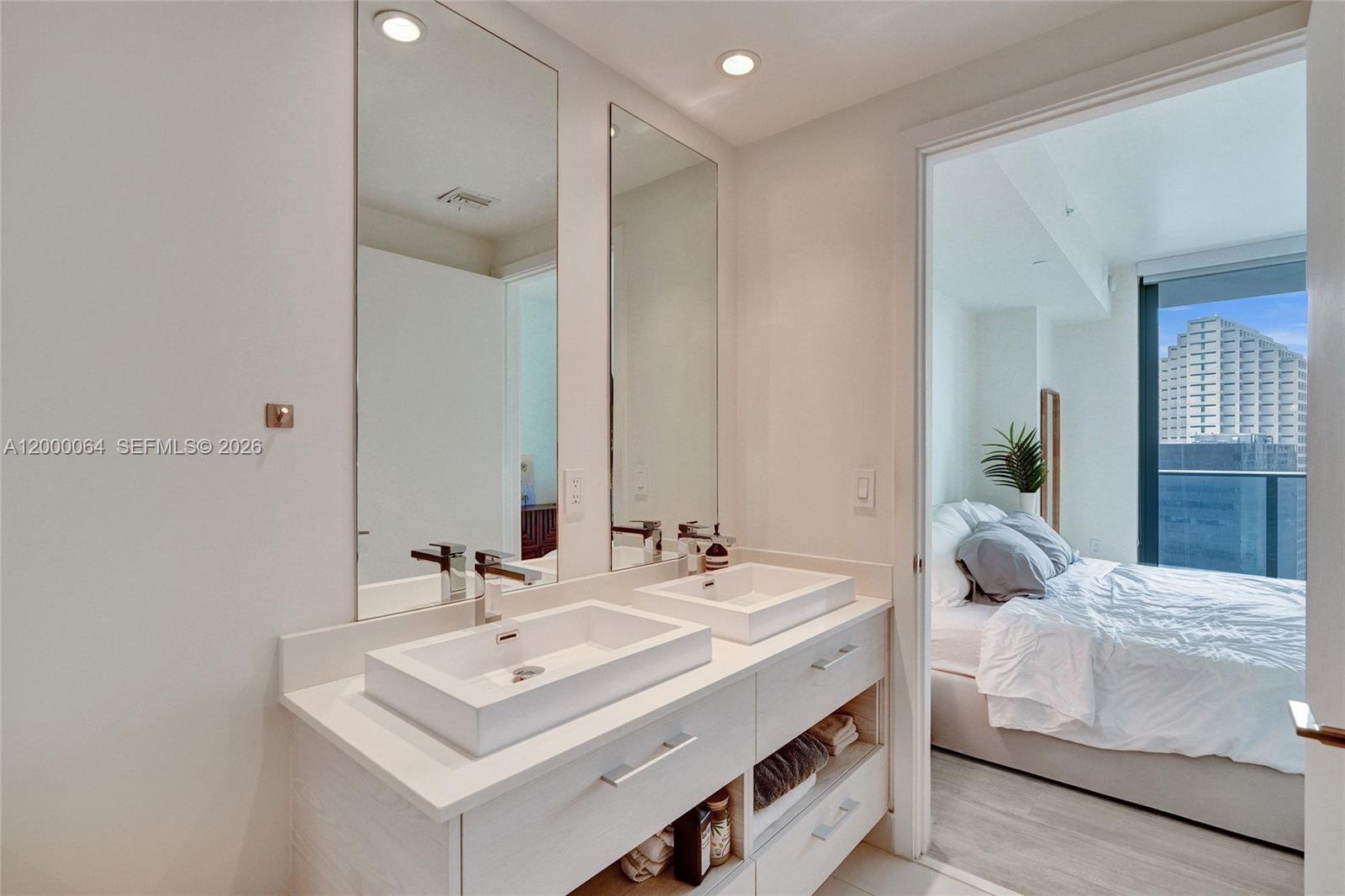 image Brickell Heights East24