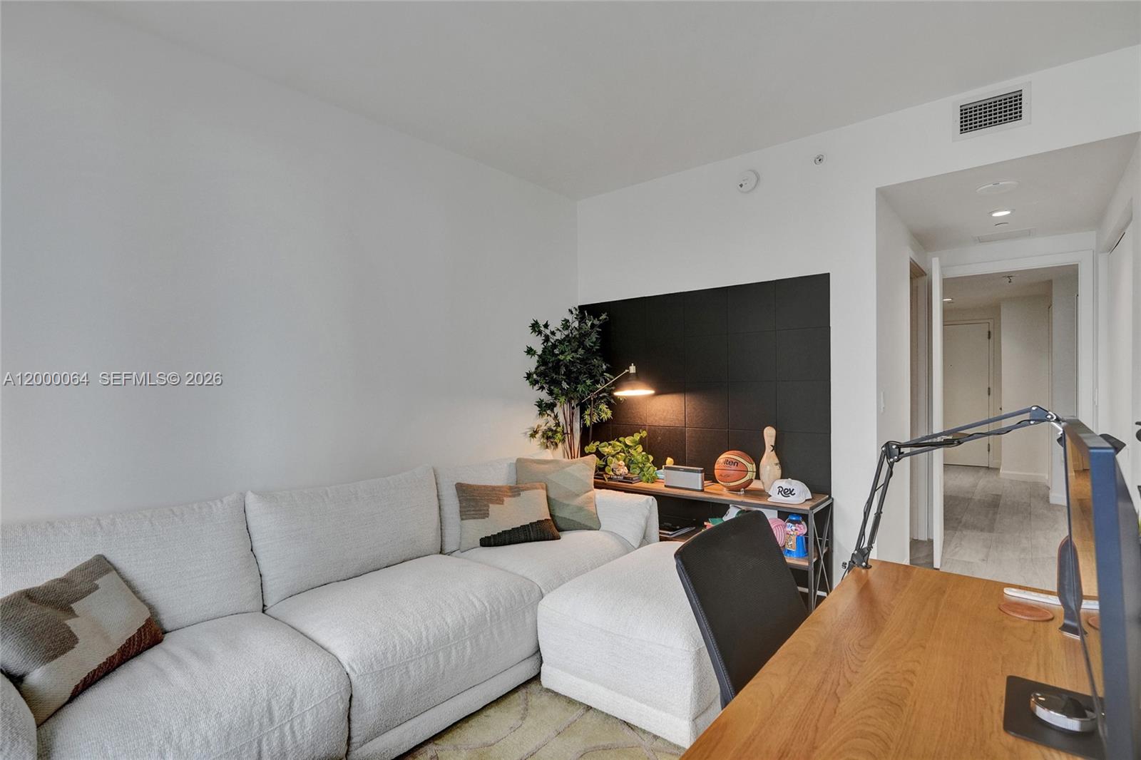 image Brickell Heights East5