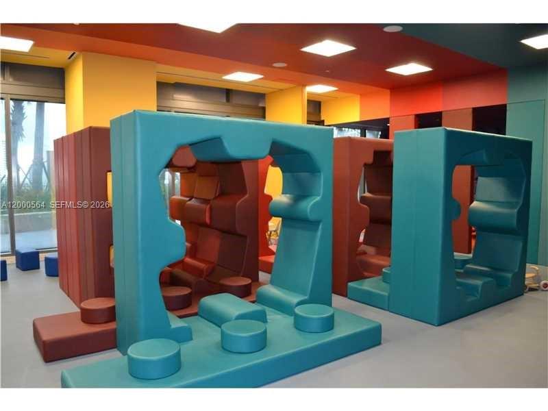 image Reach Brickell City Centre13