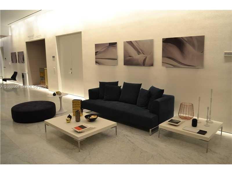 image Reach Brickell City Centre8