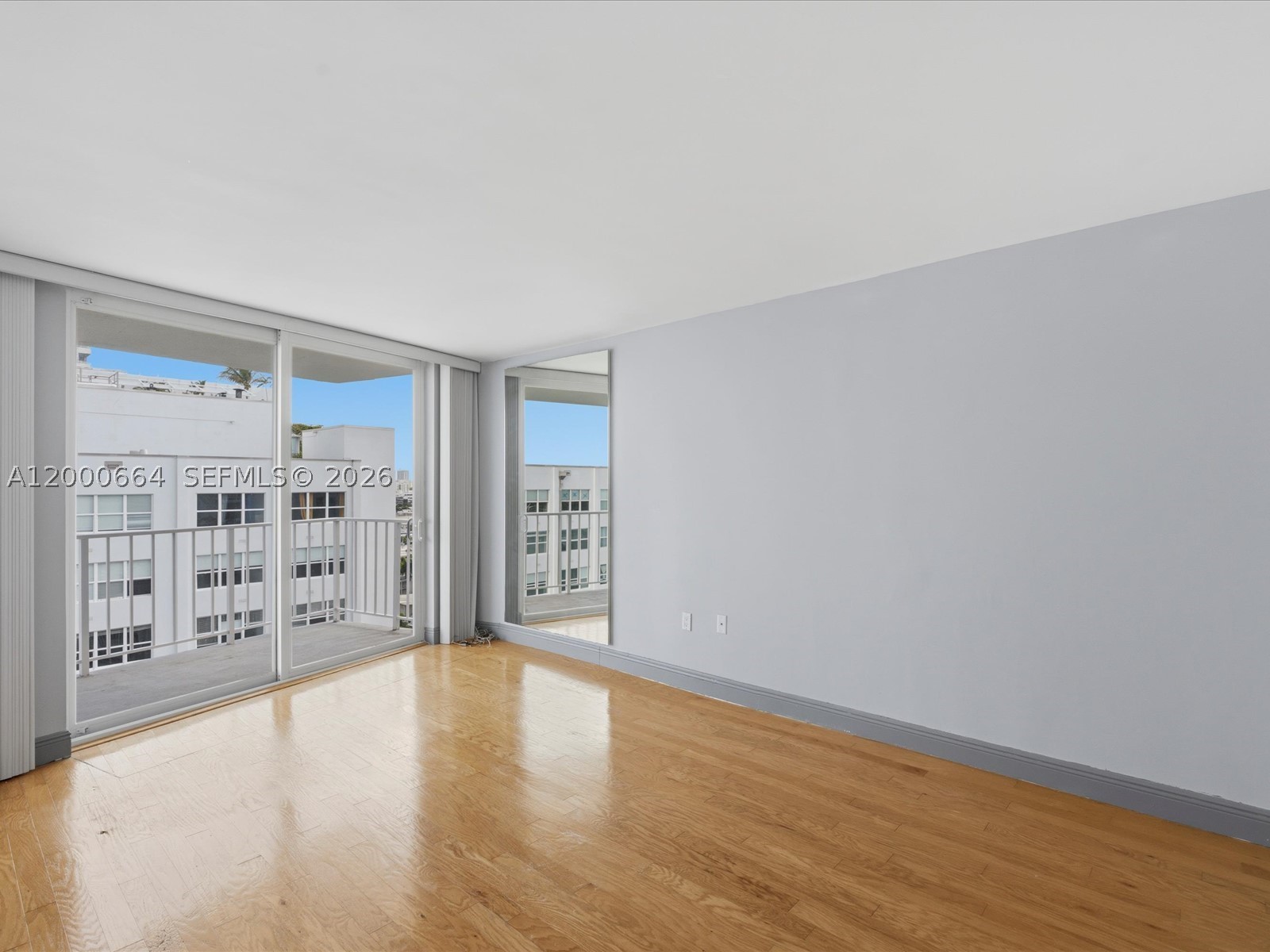 1228 West Ave #1506 Miami Beach, FL 33139