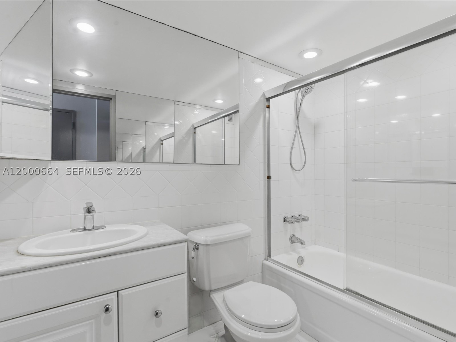 1228 West Ave #1506 Miami Beach, FL 33139
