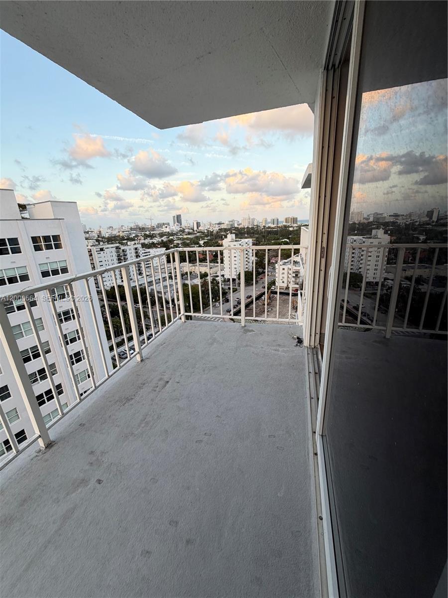 1228 West Ave #1506 Miami Beach, FL 33139