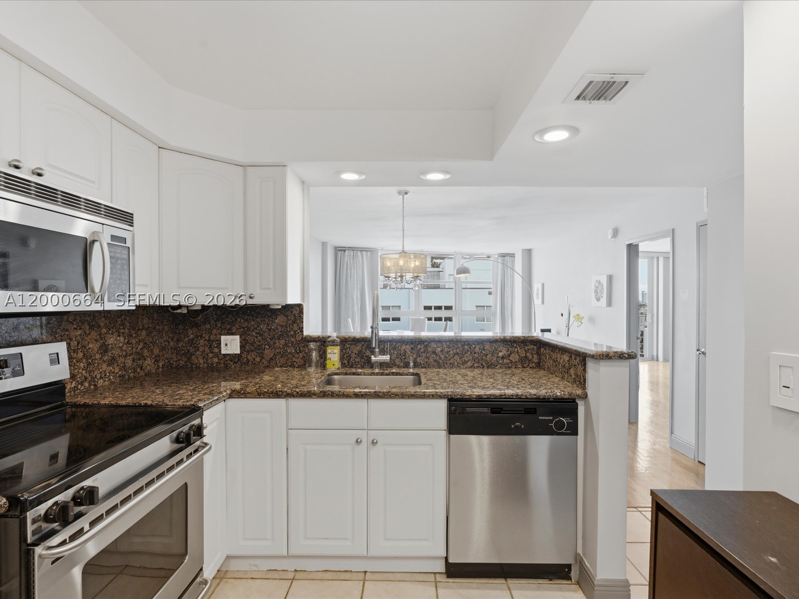 1228 West Ave #1506 Miami Beach, FL 33139