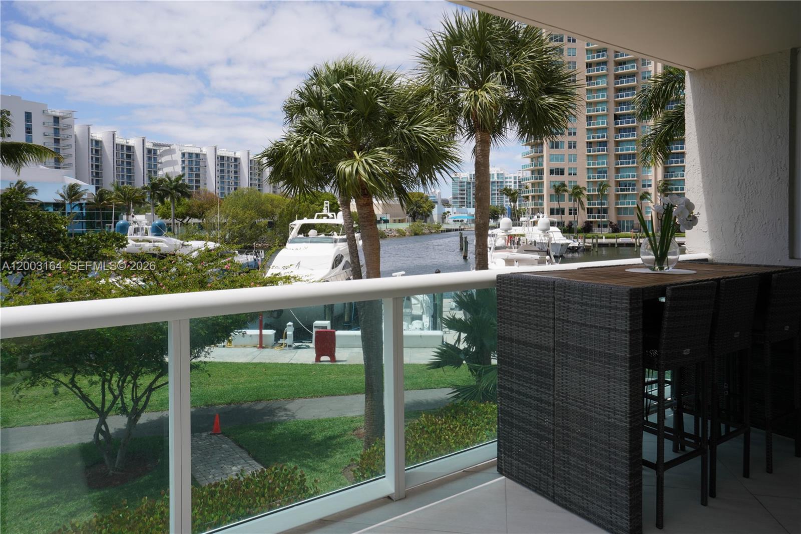 3370 Hidden Bay Dr #213 Aventura, FL 33180