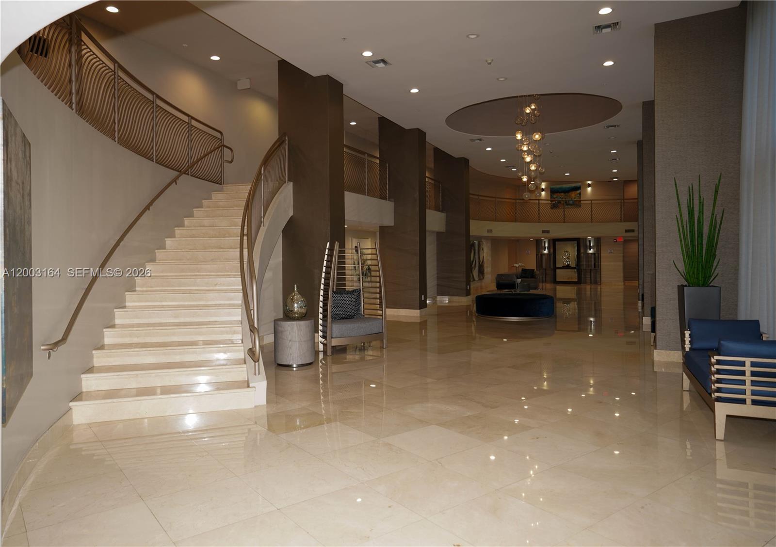 3370 Hidden Bay Dr #213 Aventura, FL 33180