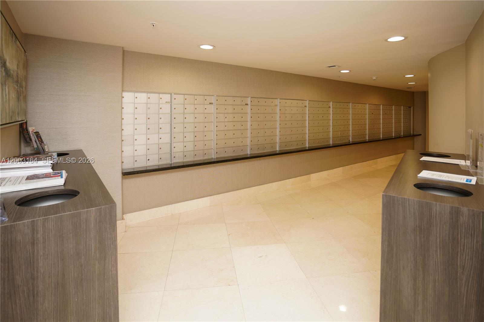 3370 Hidden Bay Dr #213 Aventura, FL 33180