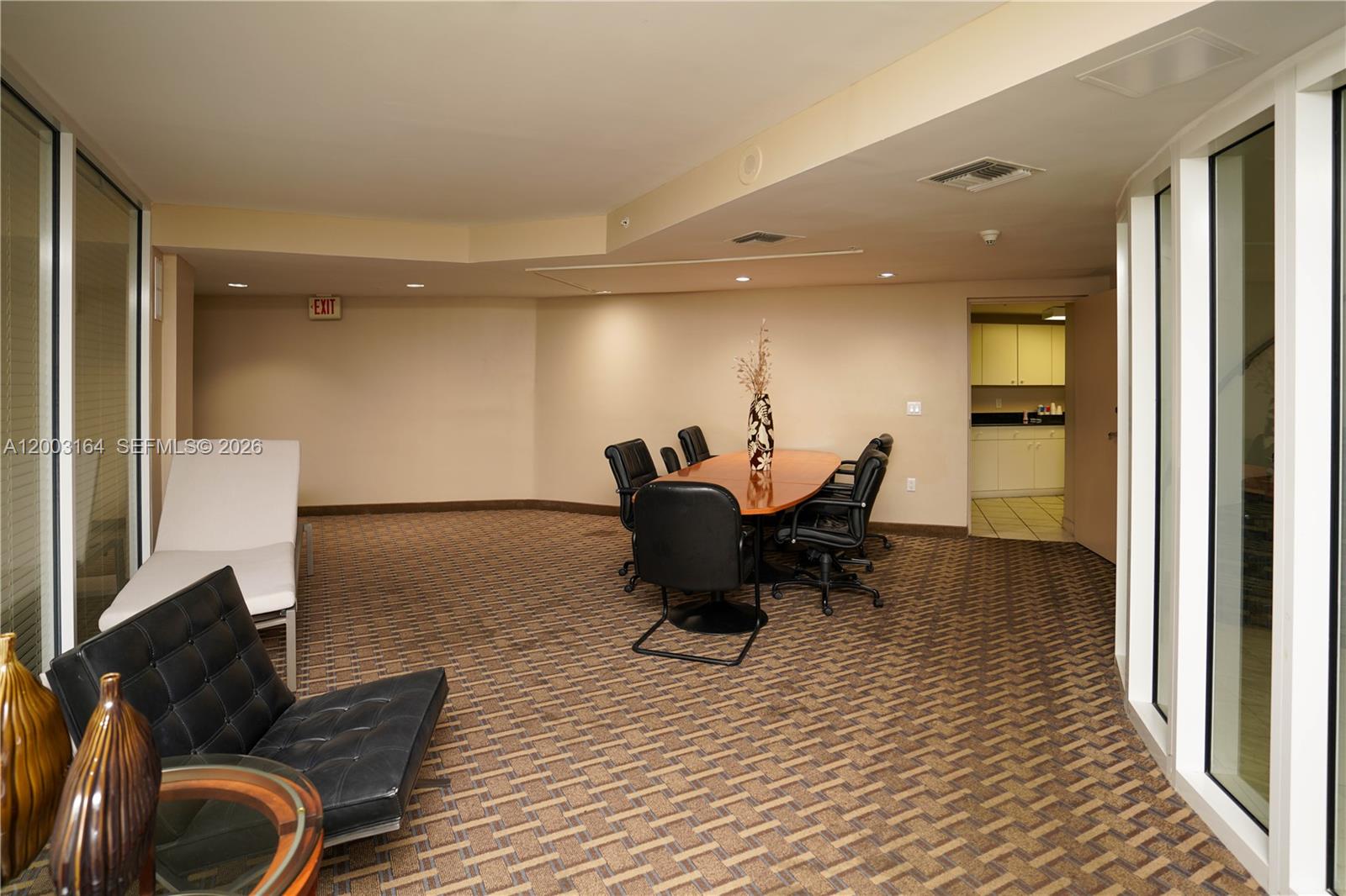 3370 Hidden Bay Dr #213 Aventura, FL 33180