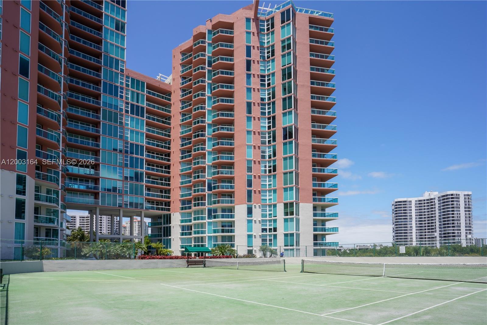 3370 Hidden Bay Dr #213 Aventura, FL 33180