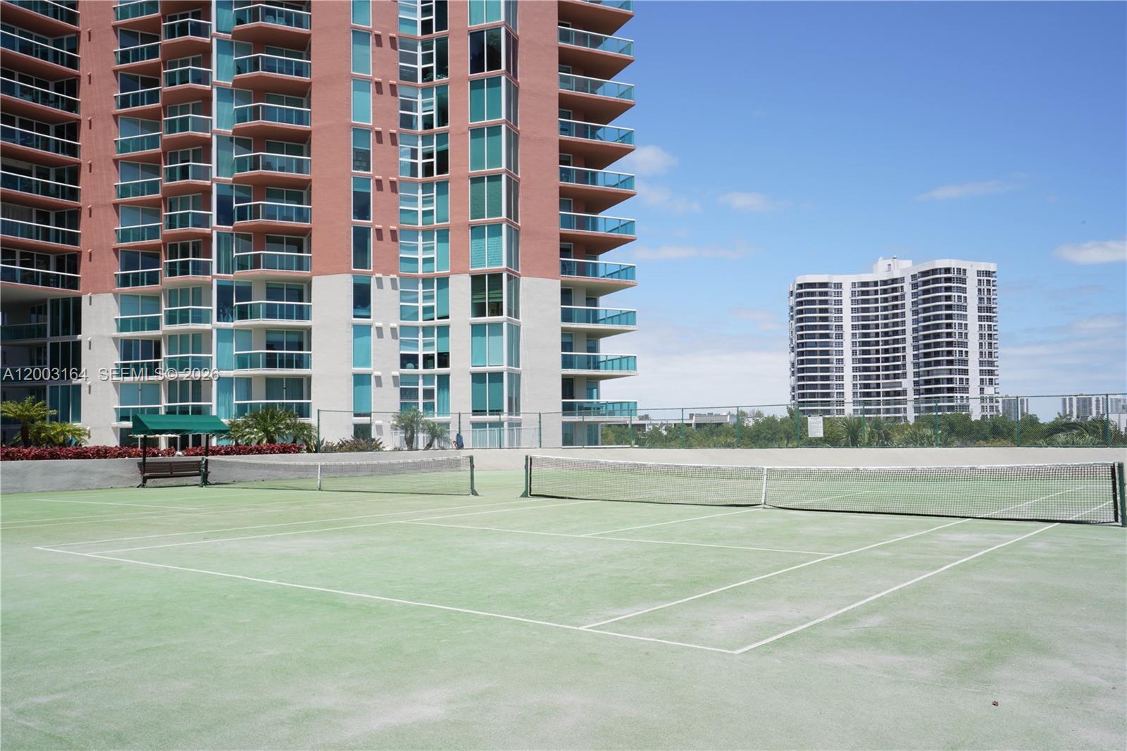 3370 Hidden Bay Dr #213 Aventura, FL 33180